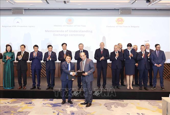 Tổng Bí thư Tô Lâm và Tổng thống Rumen Radev dự Diễn đàn doanh nghiệp Việt Nam – Bulgaria- Ảnh 7. Tổng Bí thư Tô Lâm và Tổng thống Rumen Radev dự Diễn đàn doanh nghiệp Việt Nam – Bulgaria- Ảnh 7.