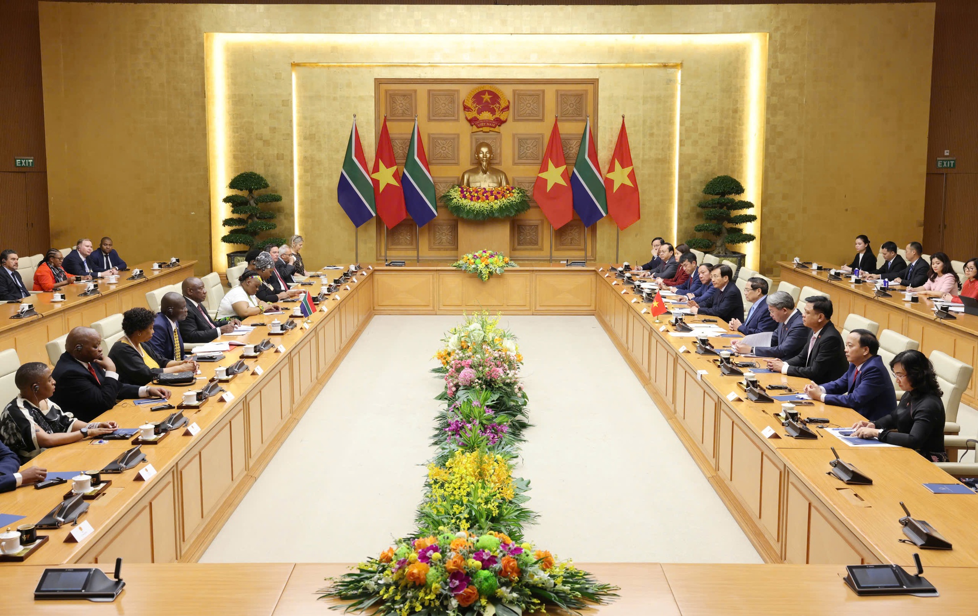 Nâng cấp quan hệ Việt Nam - Nam Phi lên Đối tác Chiến lược ngay trong năm 2025- Ảnh 4. Nâng cấp quan hệ Việt Nam - Nam Phi lên Đối tác Chiến lược ngay trong năm 2025- Ảnh 4.