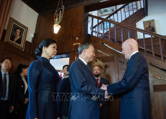 Tổng Bí thư Tô Lâm thăm nơi Bác Hồ từng ở tại Bulgaria- Ảnh 1. Tổng Bí thư Tô Lâm thăm nơi Bác Hồ từng ở tại Bulgaria- Ảnh 1.