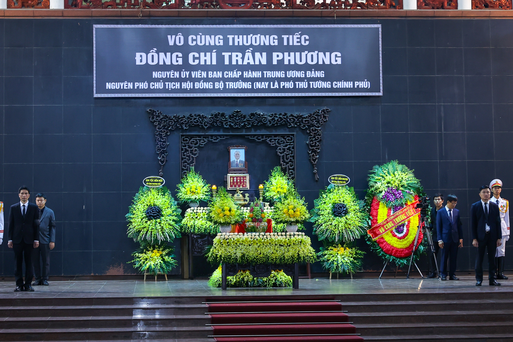 Lễ tang cấp Nhà nước nguyên Phó Chủ tịch Hội đồng Bộ trưởng Trần Phương- Ảnh 1. Lễ tang cấp Nhà nước nguyên Phó Chủ tịch Hội đồng Bộ trưởng Trần Phương- Ảnh 1.