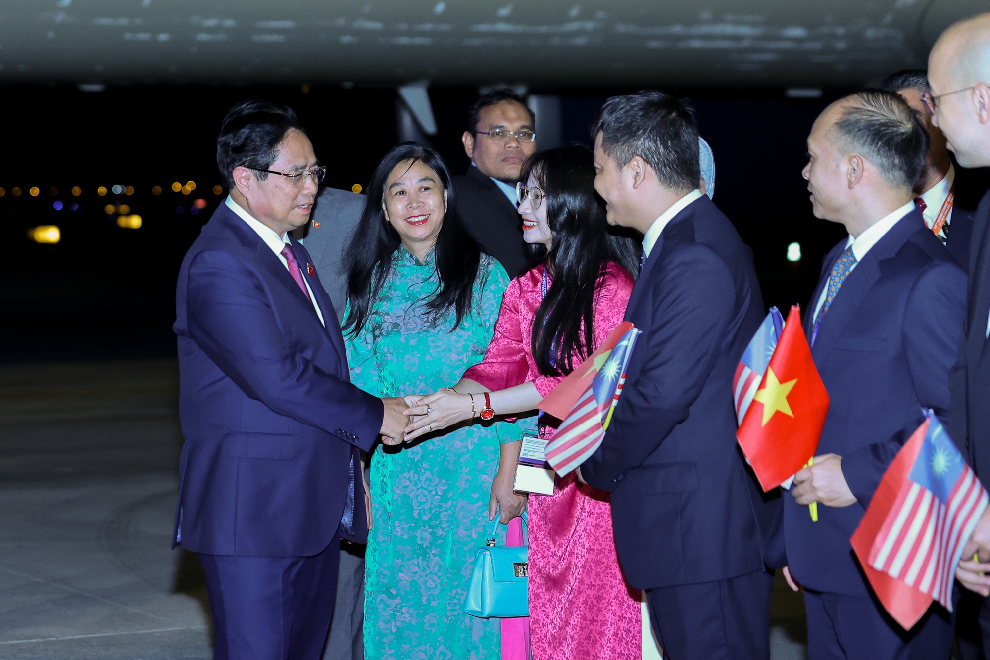 Thủ tướng Phạm Minh Chính tới Kuala Lumpur, bắt đầu chuyến công tác dự Hội nghị Cấp cao ASEAN lần thứ 47- Ảnh 4. Thủ tướng Phạm Minh Chính tới Kuala Lumpur, bắt đầu chuyến công tác dự Hội nghị Cấp cao ASEAN lần thứ 47- Ảnh 4.