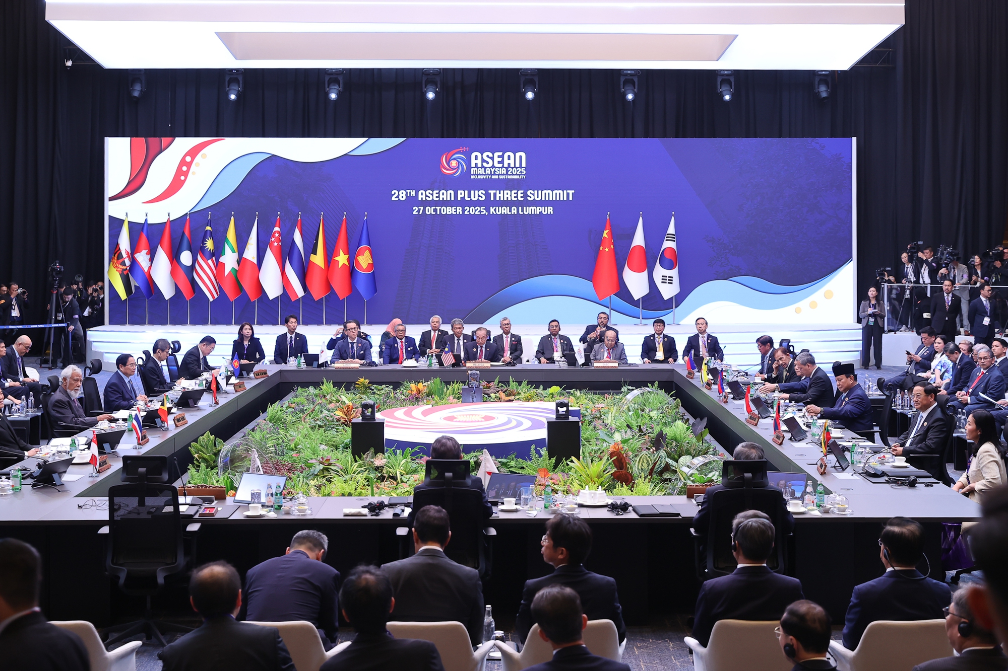 Thủ tướng Phạm Minh Chính tham dự Hội nghị Cấp cao ASEAN+3 với Trung Quốc, Nhật Bản, Hàn Quốc- Ảnh 2.
