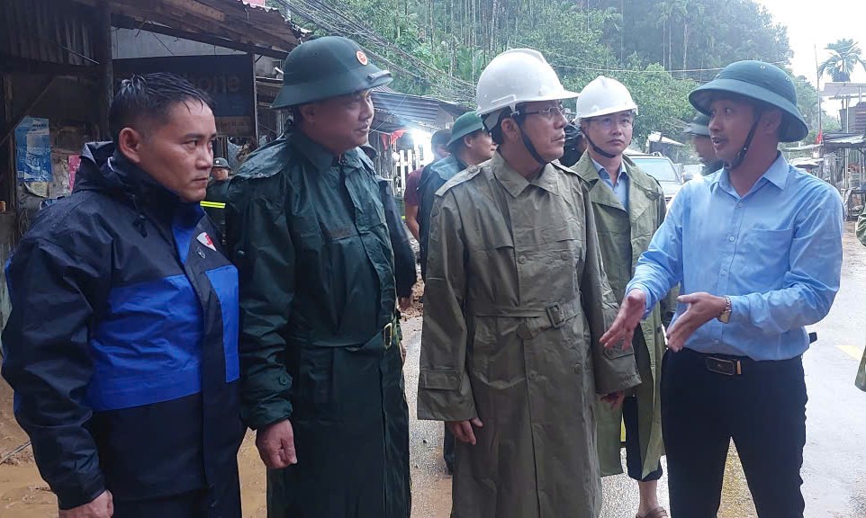 Quân khu 5: Lập Ban chỉ huy tiền phương ứng phó mưa lũ, sạt lở khu vực miền núi- Ảnh 1. Quân khu 5: Lập Ban chỉ huy tiền phương ứng phó mưa lũ, sạt lở khu vực miền núi- Ảnh 1.