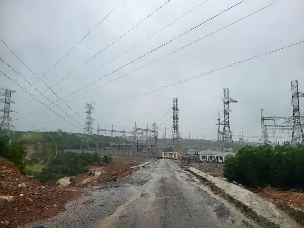 Nỗ lực đưa dự án TBA 500 kV Quảng Trị và đường dây đấu nối về đích đúng hẹn- Ảnh 1. Nỗ lực đưa dự án TBA 500 kV Quảng Trị và đường dây đấu nối về đích đúng hẹn- Ảnh 1.