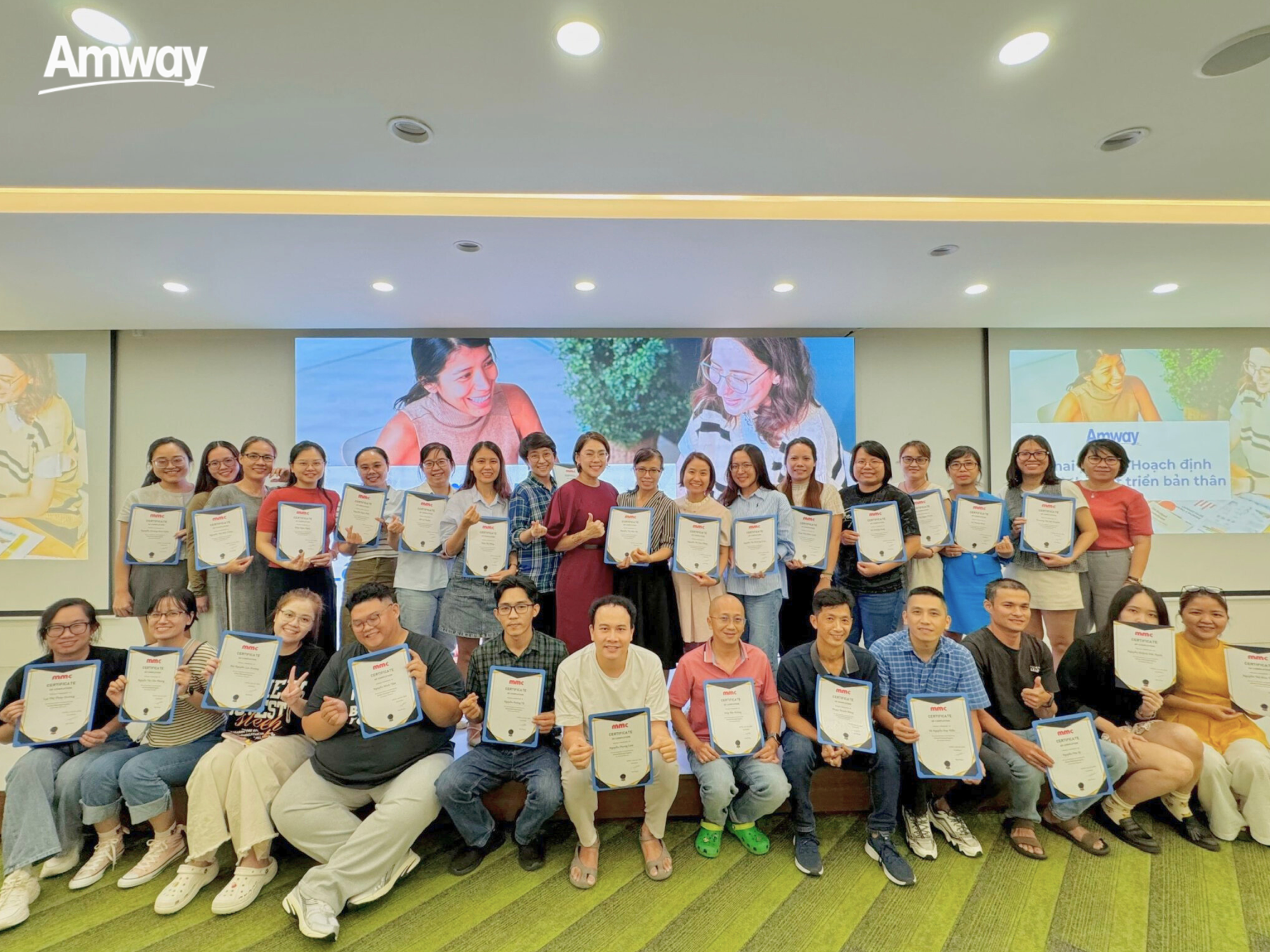 Amway Việt Nam nằm trong top đầu 'Nơi làm việc xuất sắc hàng đầu Việt Nam 2025- Ảnh 1. Amway Việt Nam nằm trong top đầu 'Nơi làm việc xuất sắc hàng đầu Việt Nam 2025- Ảnh 1.