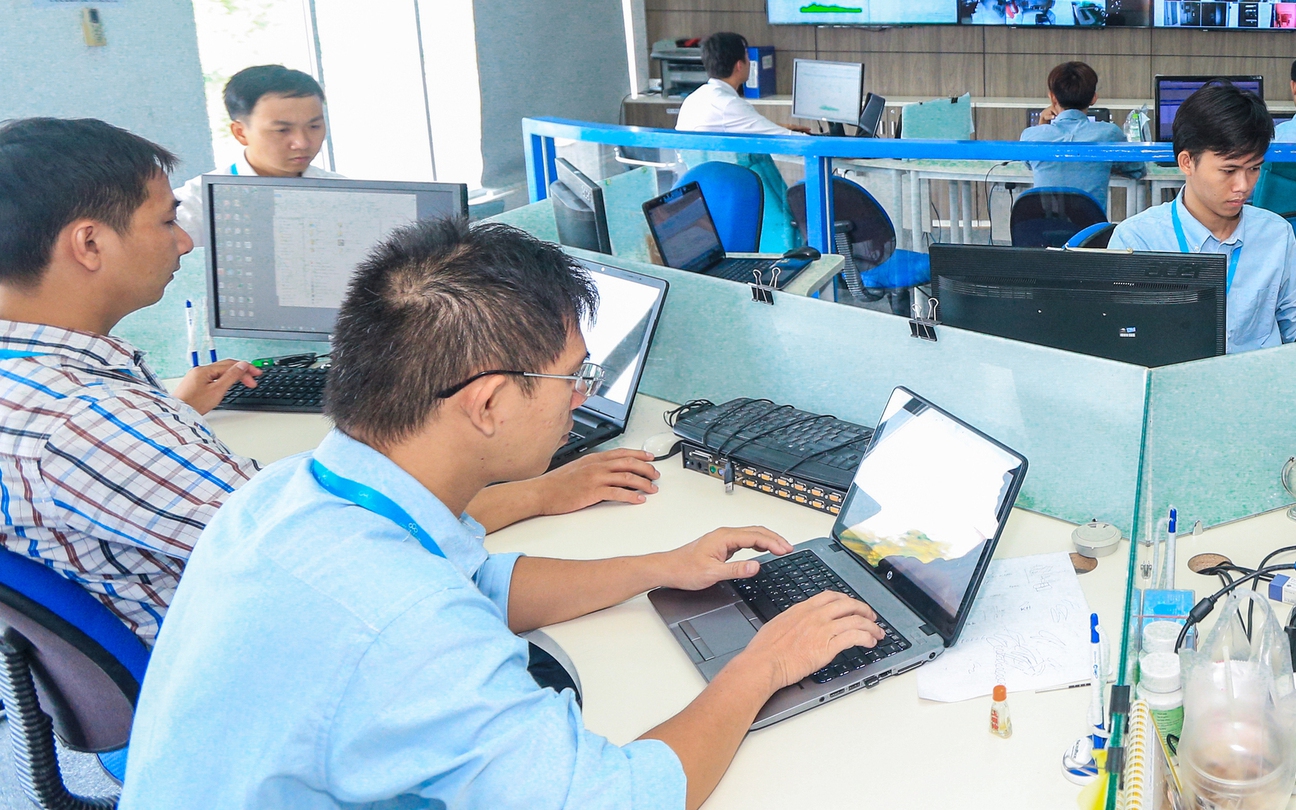 Điều kiện để được tiếp nhận lại vào công chức