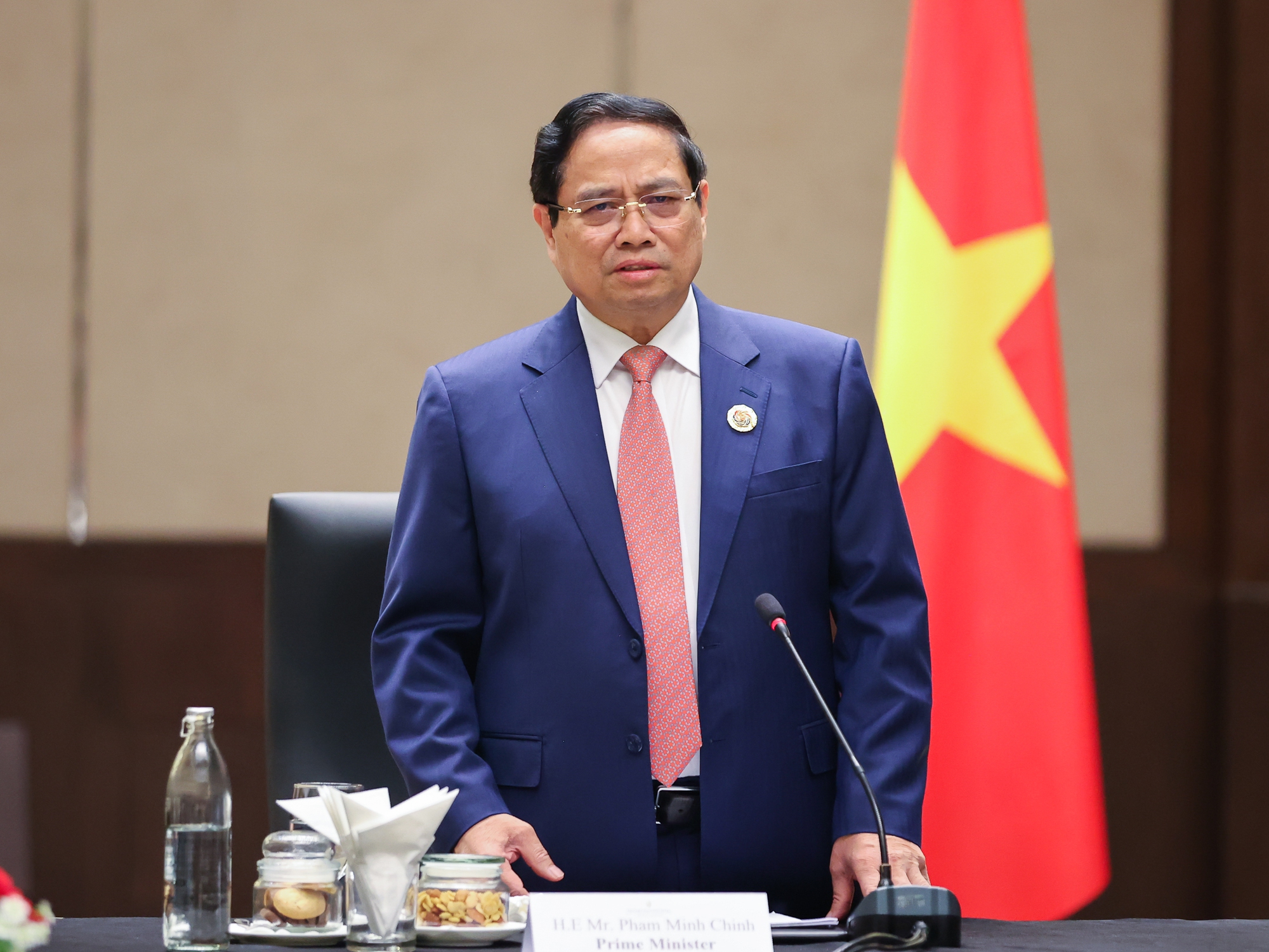 Thủ tướng làm việc với Đại sứ Việt Nam tại các nước ASEAN có biển liền kề với nước ta- Ảnh 2. Thủ tướng làm việc với Đại sứ Việt Nam tại các nước ASEAN có biển liền kề với nước ta- Ảnh 2.