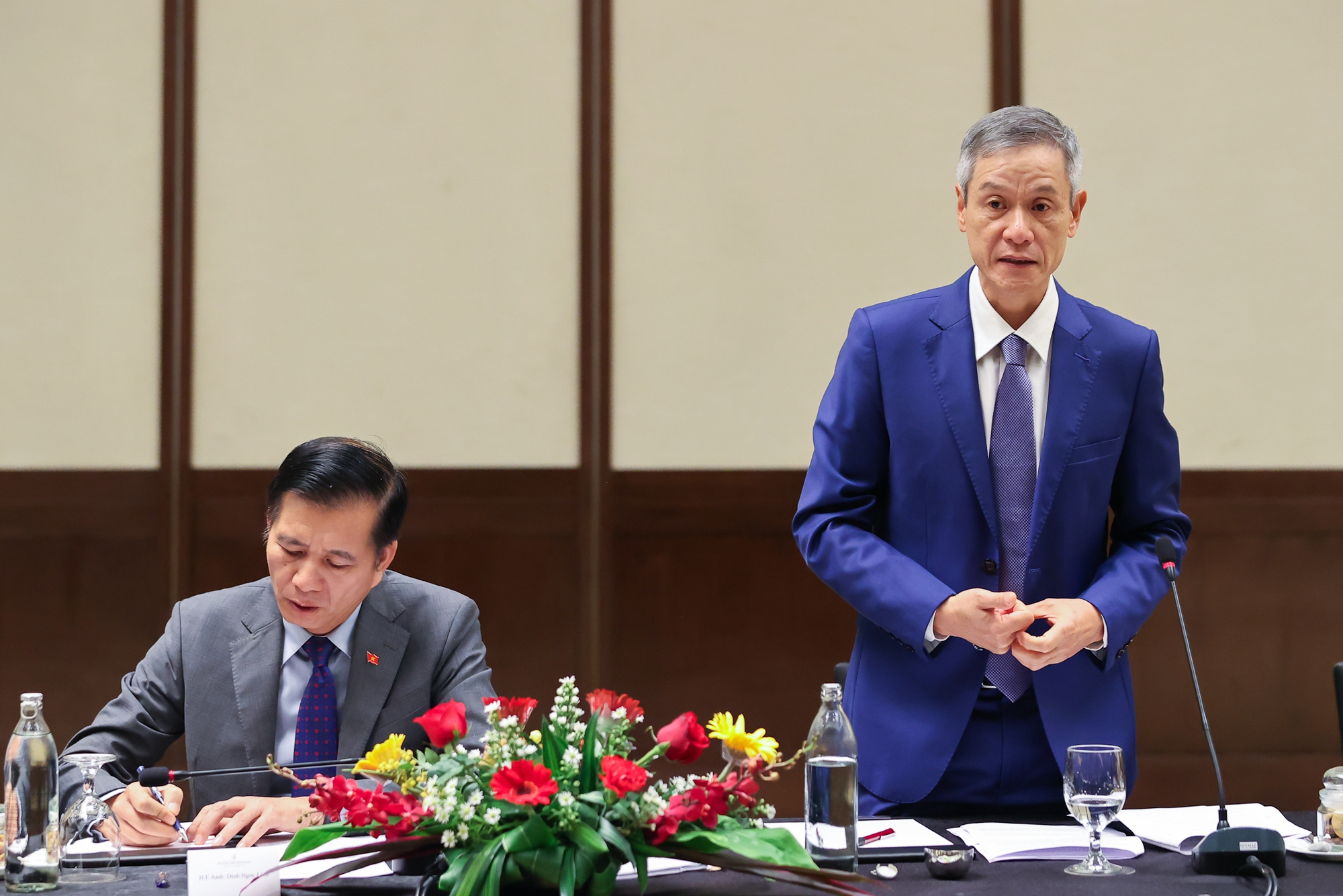 Thủ tướng làm việc với Đại sứ Việt Nam tại các nước ASEAN có biển liền kề với nước ta- Ảnh 4. Thủ tướng làm việc với Đại sứ Việt Nam tại các nước ASEAN có biển liền kề với nước ta- Ảnh 4.