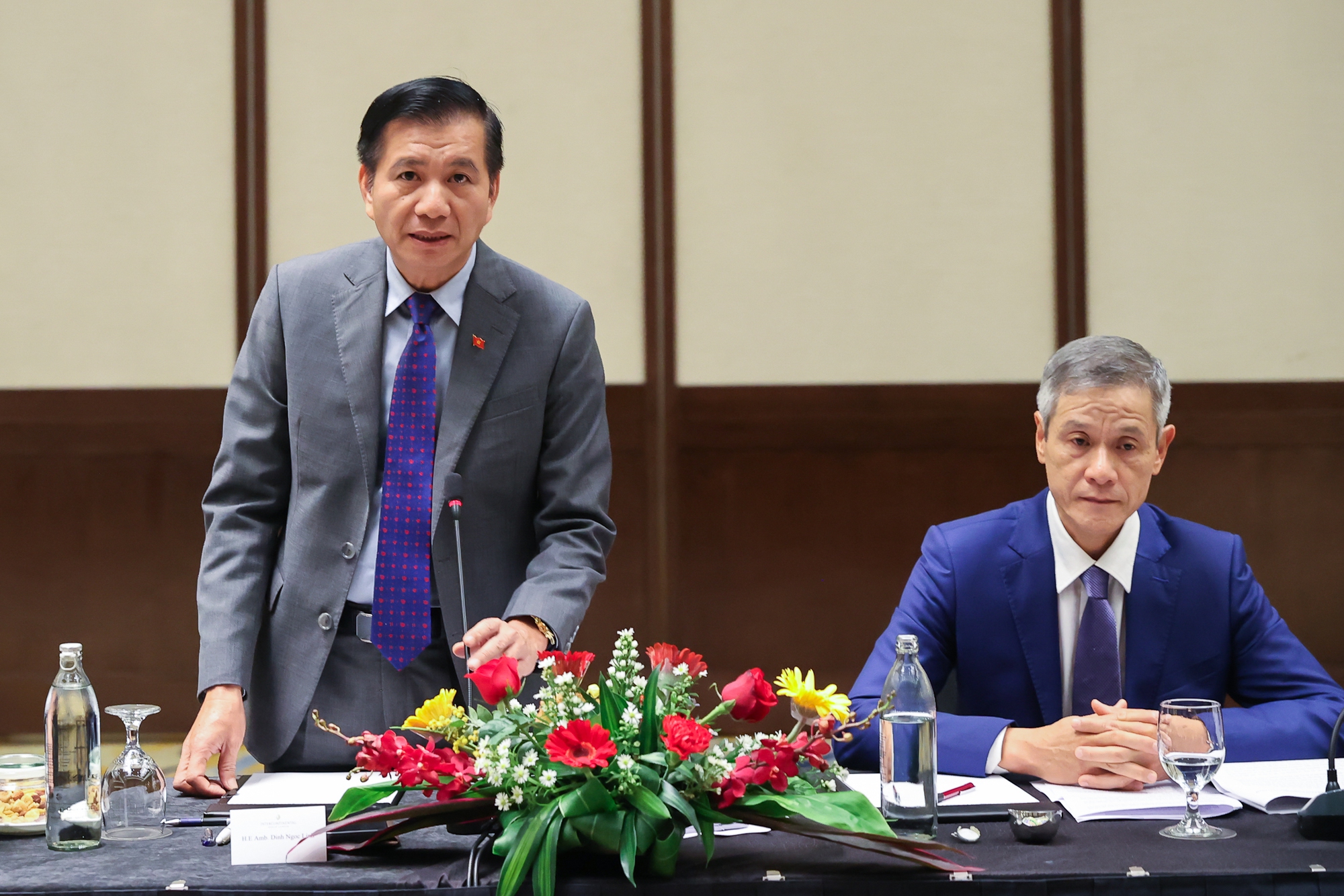 Thủ tướng làm việc với Đại sứ Việt Nam tại các nước ASEAN có biển liền kề với nước ta- Ảnh 3. Thủ tướng làm việc với Đại sứ Việt Nam tại các nước ASEAN có biển liền kề với nước ta- Ảnh 3.