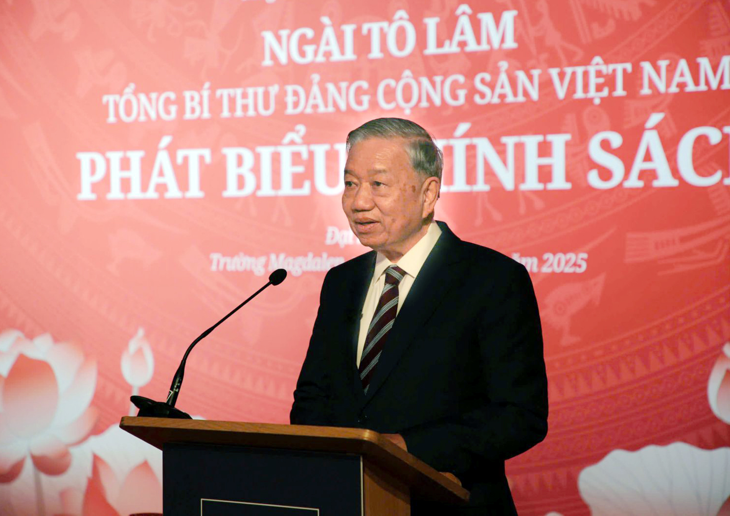 PHÁT BIỂU CỦA TỔNG BÍ THƯ TÔ LÂM TẠI ĐẠI HỌC OXFORD- Ảnh 1. PHÁT BIỂU CỦA TỔNG BÍ THƯ TÔ LÂM TẠI ĐẠI HỌC OXFORD- Ảnh 1.