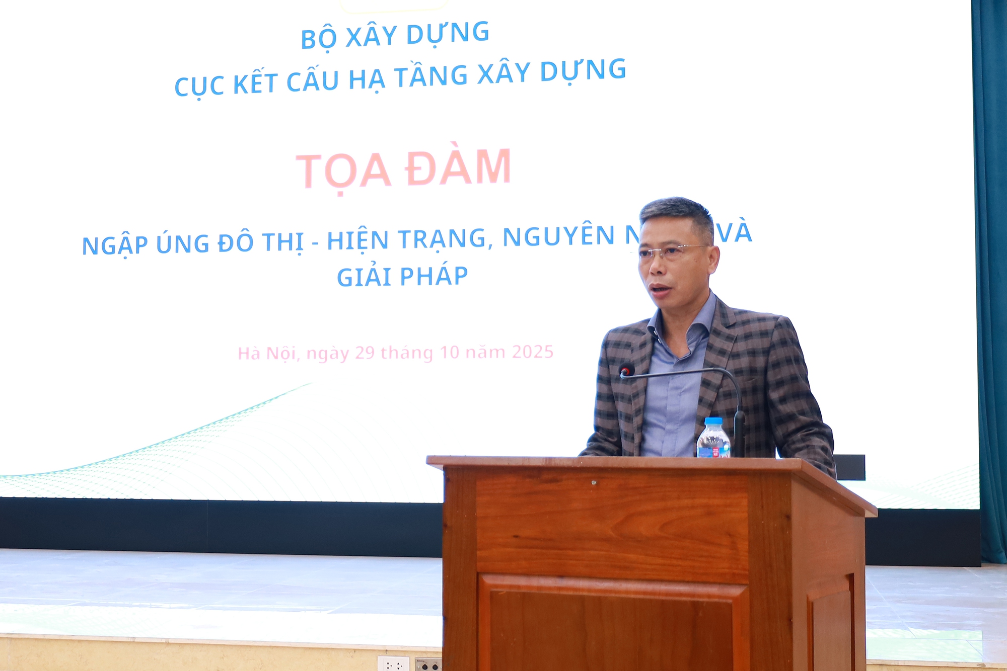 Ngập úng đô thị - 'lời cảnh báo' về sự phát triển hạ tầng thiếu kiểm soát- Ảnh 3.