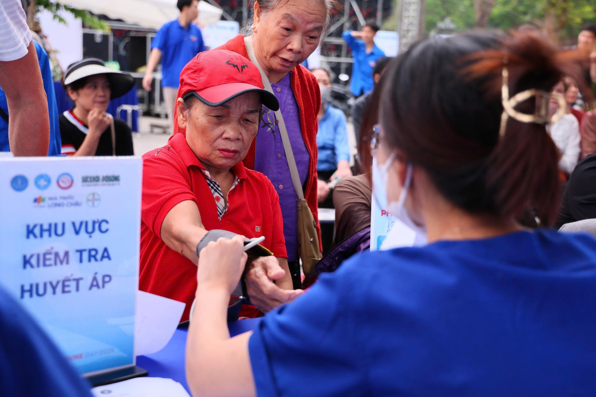 Long Châu đồng hành hợp tác chiến lược về phòng và quản lý đột quỵ- Ảnh 2. Long Châu đồng hành hợp tác chiến lược về phòng và quản lý đột quỵ- Ảnh 2.