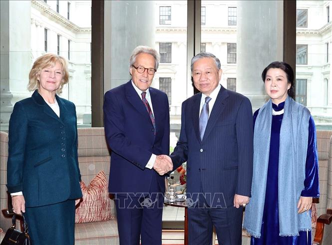 Tổng Bí thư Tô Lâm tiếp Công tước xứ Richmond Charles Henry Gordon-Lennox, đại diện Hoàng gia Anh- Ảnh 1.