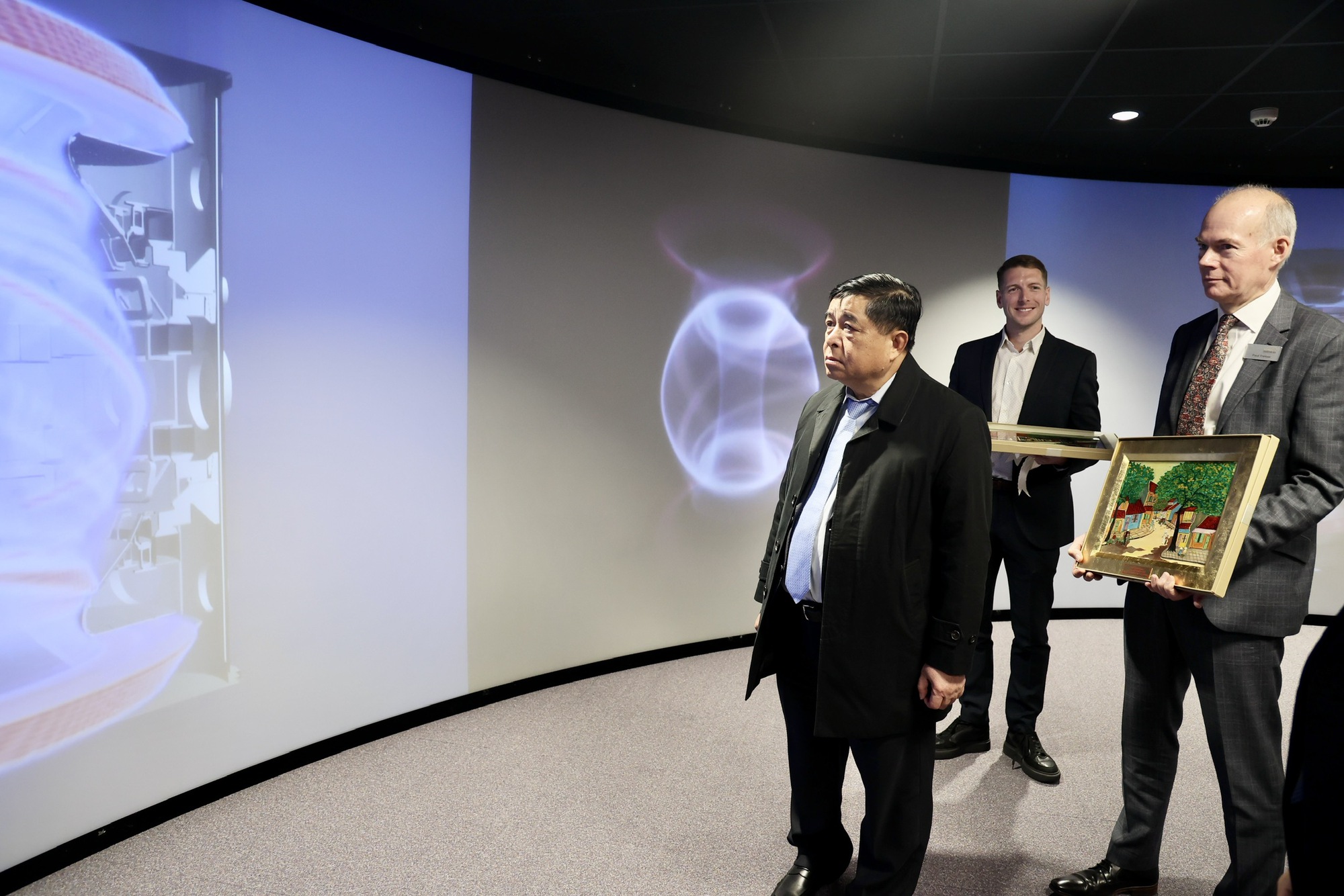 Phó Thủ tướng Nguyễn Chí Dũng thăm Khu Công nghệ Khoa học Sci-Tech- Ảnh 5. Phó Thủ tướng Nguyễn Chí Dũng thăm Khu Công nghệ Khoa học Sci-Tech- Ảnh 5.