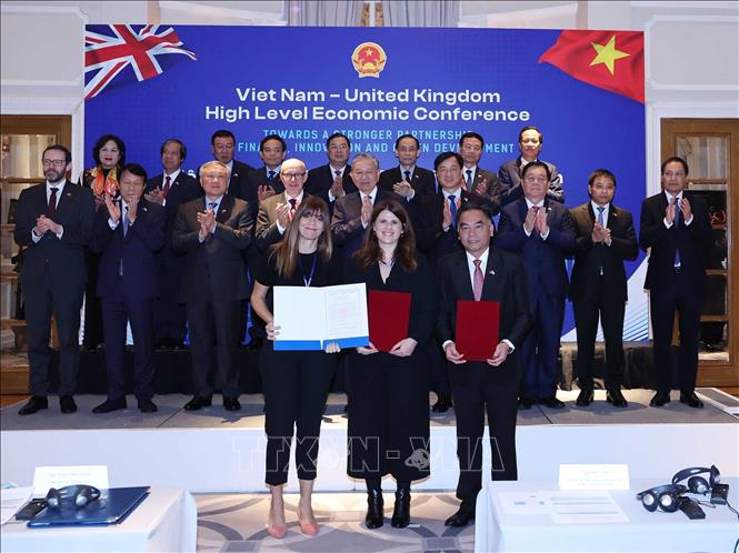 Tổng Bí thư Tô Lâm phát biểu tại Hội nghị Kinh tế cấp cao Việt Nam - Anh- Ảnh 8. Tổng Bí thư Tô Lâm phát biểu tại Hội nghị Kinh tế cấp cao Việt Nam - Anh- Ảnh 8.