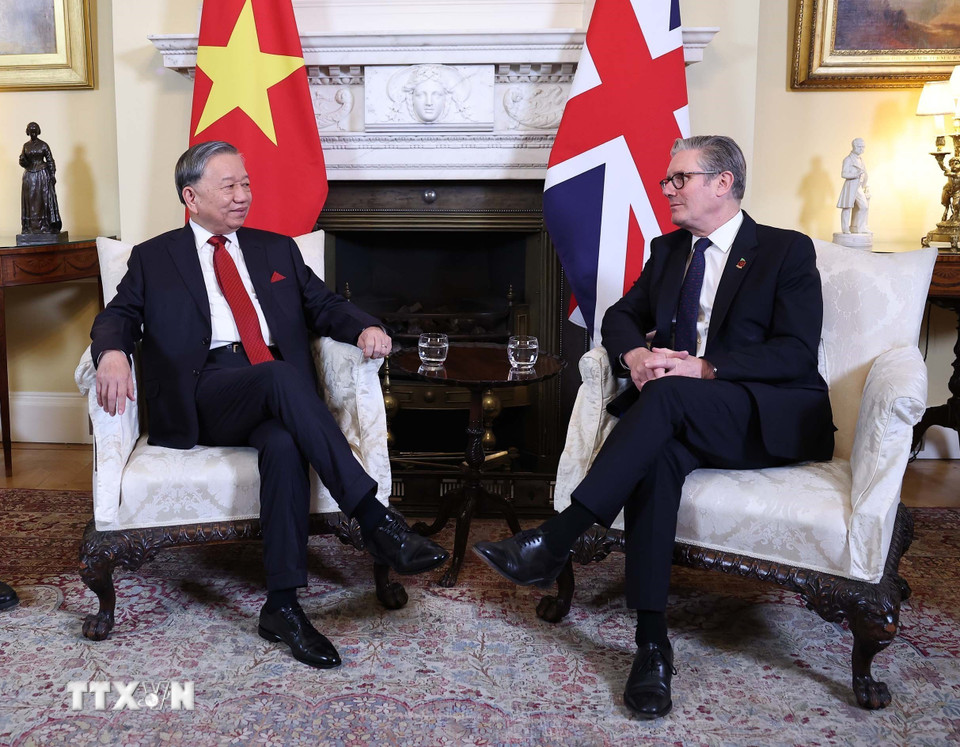 Thủ tướng Liên hiệp Vương quốc Anh và Bắc Ireland chủ trì Lễ đón chính thức và hội đàm với Tổng Bí thư Tô Lâm- Ảnh 2. Thủ tướng Liên hiệp Vương quốc Anh và Bắc Ireland chủ trì Lễ đón chính thức và hội đàm với Tổng Bí thư Tô Lâm- Ảnh 2.