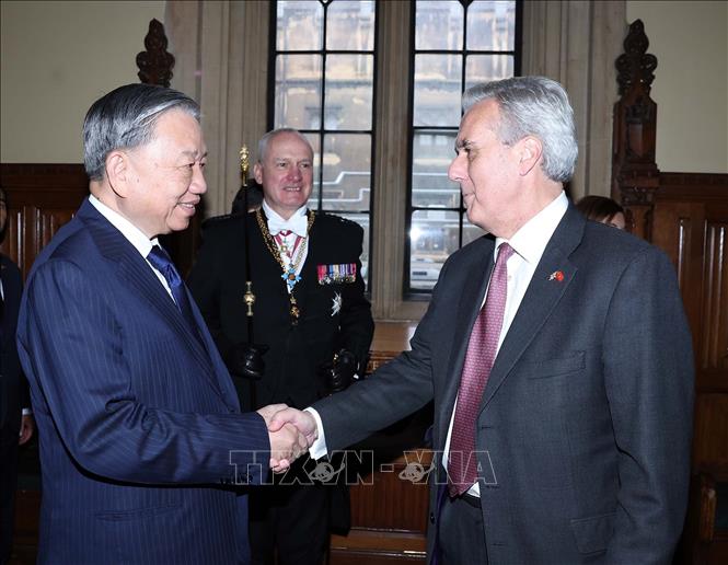 Tổng Bí thư Tô Lâm gặp Nhóm Nghị sĩ liên đảng Quốc hội Anh hữu nghị với Việt Nam- Ảnh 1. Tổng Bí thư Tô Lâm gặp Nhóm Nghị sĩ liên đảng Quốc hội Anh hữu nghị với Việt Nam- Ảnh 1.