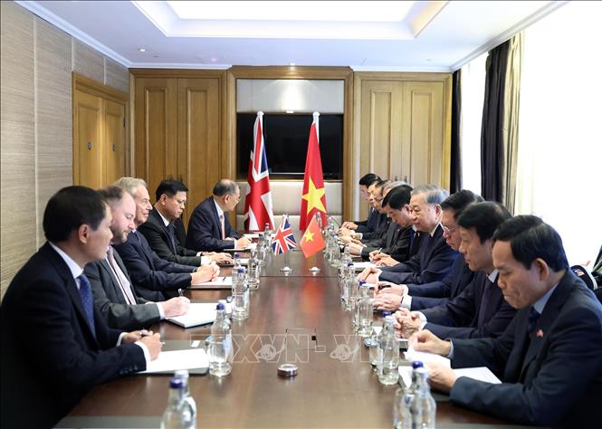 Tổng Bí thư Tô Lâm gặp cựu Thủ tướng Anh Tony Blair- Ảnh 2. Tổng Bí thư Tô Lâm gặp cựu Thủ tướng Anh Tony Blair- Ảnh 2.