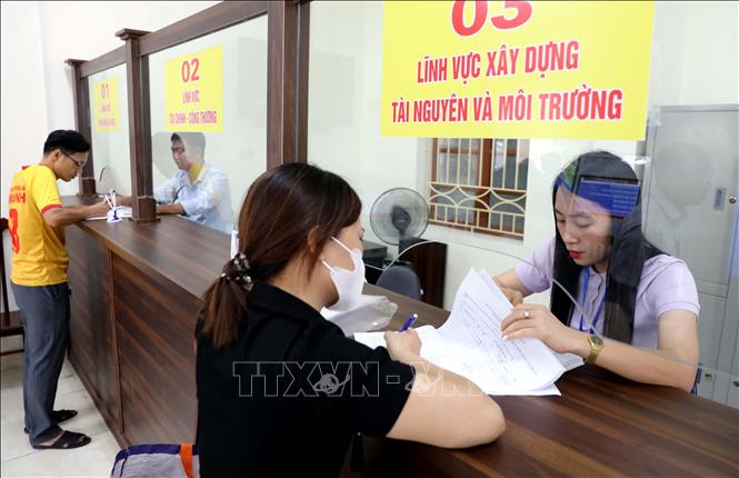 Bộ Chính trị ban hành kết luận về hoạt động của bộ máy hệ thống chính trị và chính quyền địa phương 2 cấp- Ảnh 1.