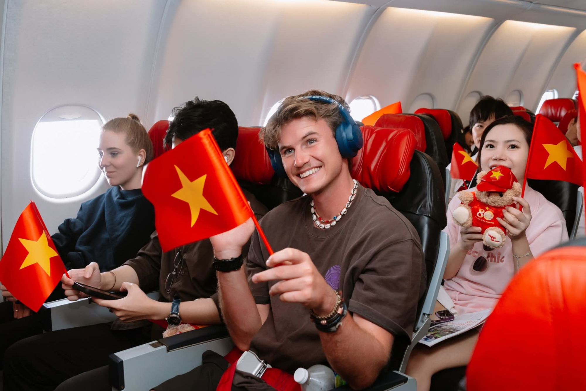 Vietjet tăng trưởng mạnh, chia cổ tức 20% bằng cổ phiếu- Ảnh 1.