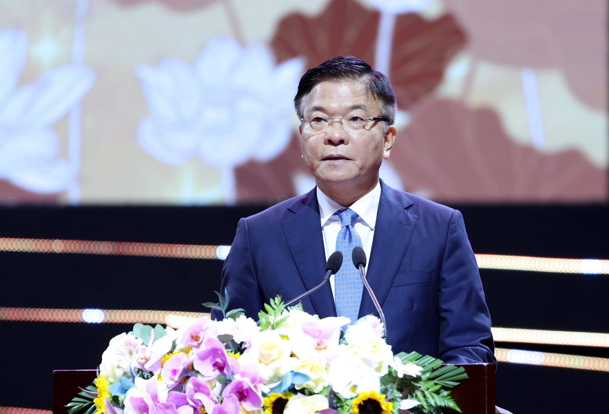 'Ngày đặc biệt' tại trường chuyên có bề dày 60 năm truyền thống- Ảnh 2.