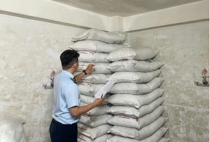 Đà Nẵng phát hiện, xử lý nhiều vụ vi phạm hàng giả, không rõ nguồn gốc- Ảnh 2.