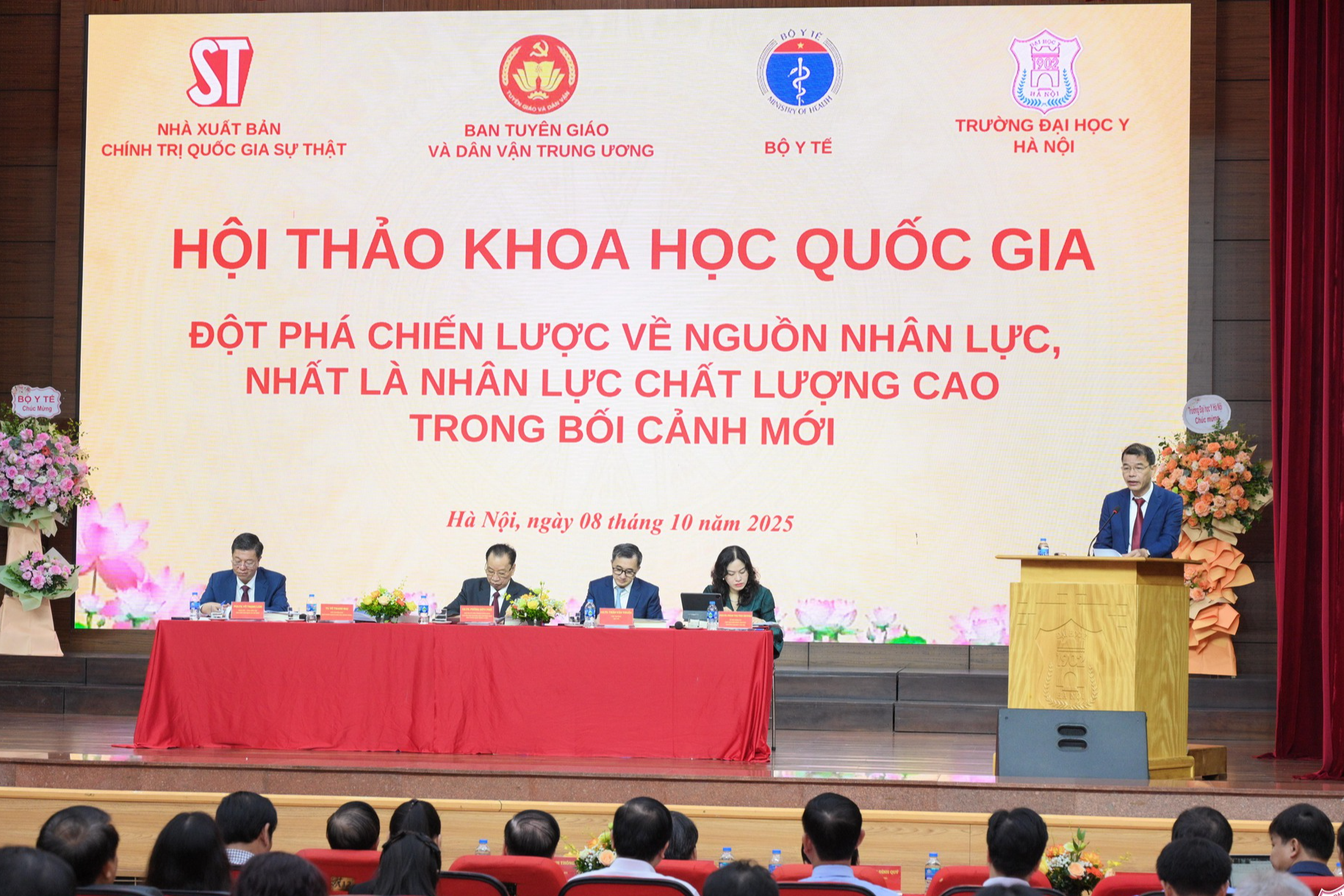 Phát triển nhân lực chất lượng cao ngày càng cấp thiết trong kỷ nguyên mới - Ảnh 1.