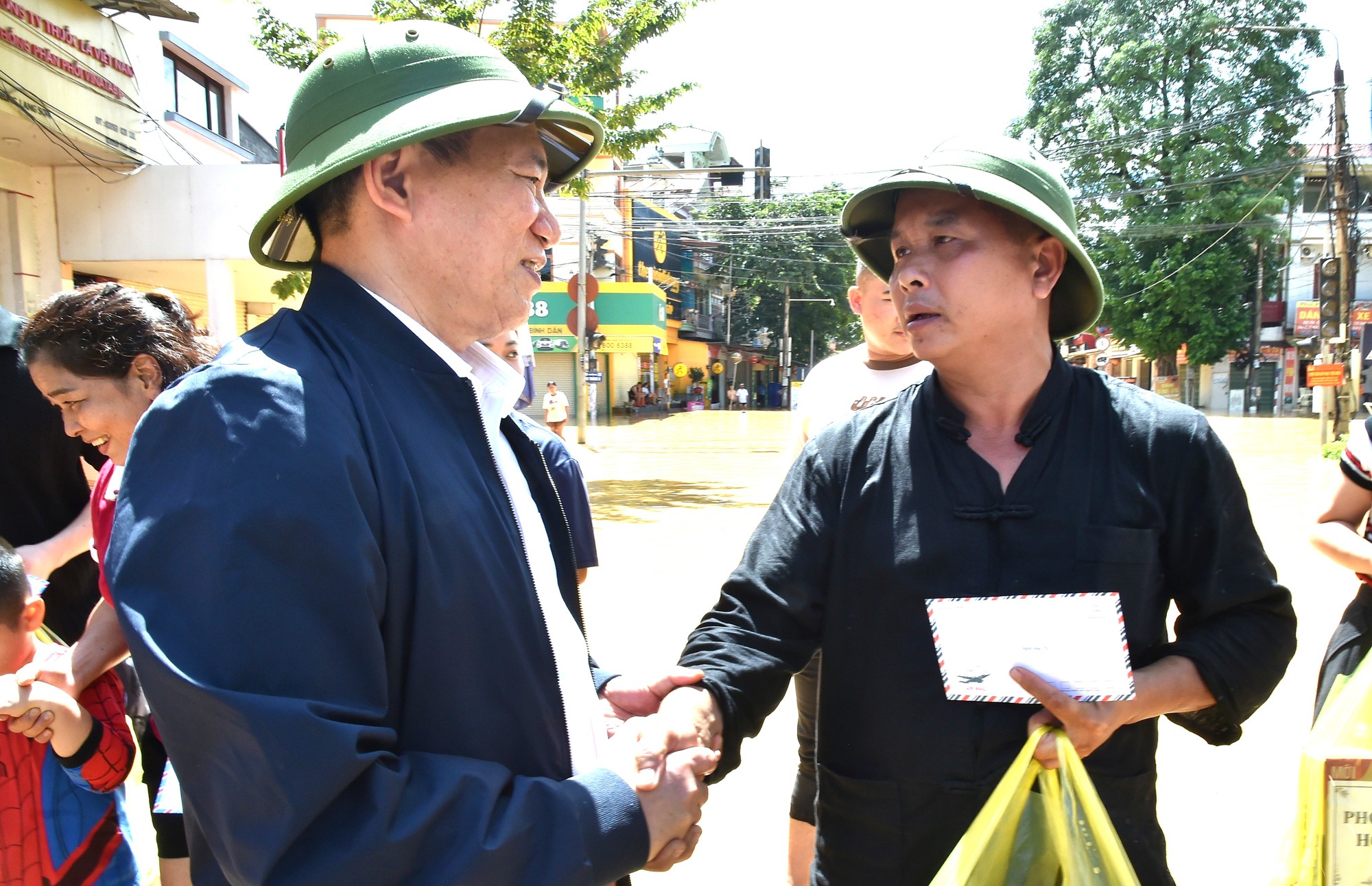 Phó Thủ tướng Hồ Đức Phớc kiểm tra công tác ứng phó, khắc phục hậu quả mưa lũ tại Lạng Sơn- Ảnh 6.