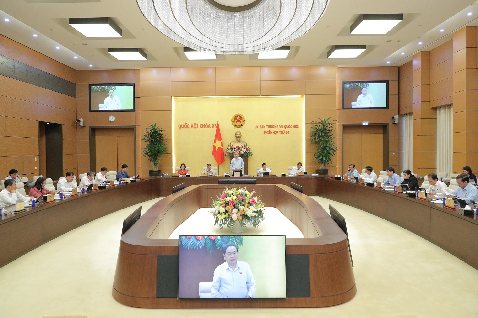 Luật Báo chí (sửa đổi): Tránh lợi dụng hoặc thương mại hóa báo chí- Ảnh 1. Luật Báo chí (sửa đổi): Tránh lợi dụng hoặc thương mại hóa báo chí- Ảnh 1.
