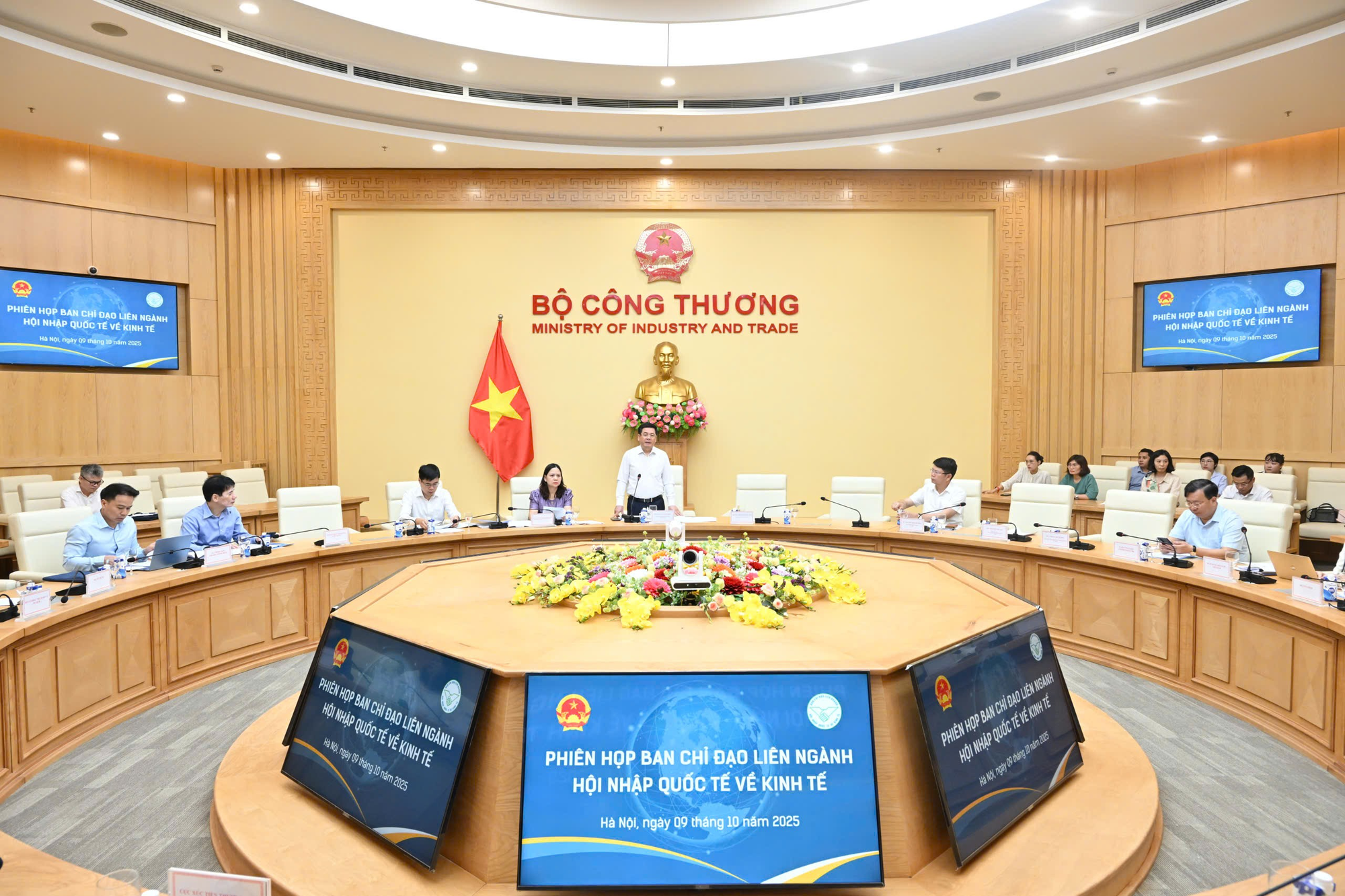 Ban Chỉ đạo liên ngành hội nhập quốc tế về kinh tế họp phiên đầu tiên- Ảnh 2. Ban Chỉ đạo liên ngành hội nhập quốc tế về kinh tế họp phiên đầu tiên- Ảnh 2.