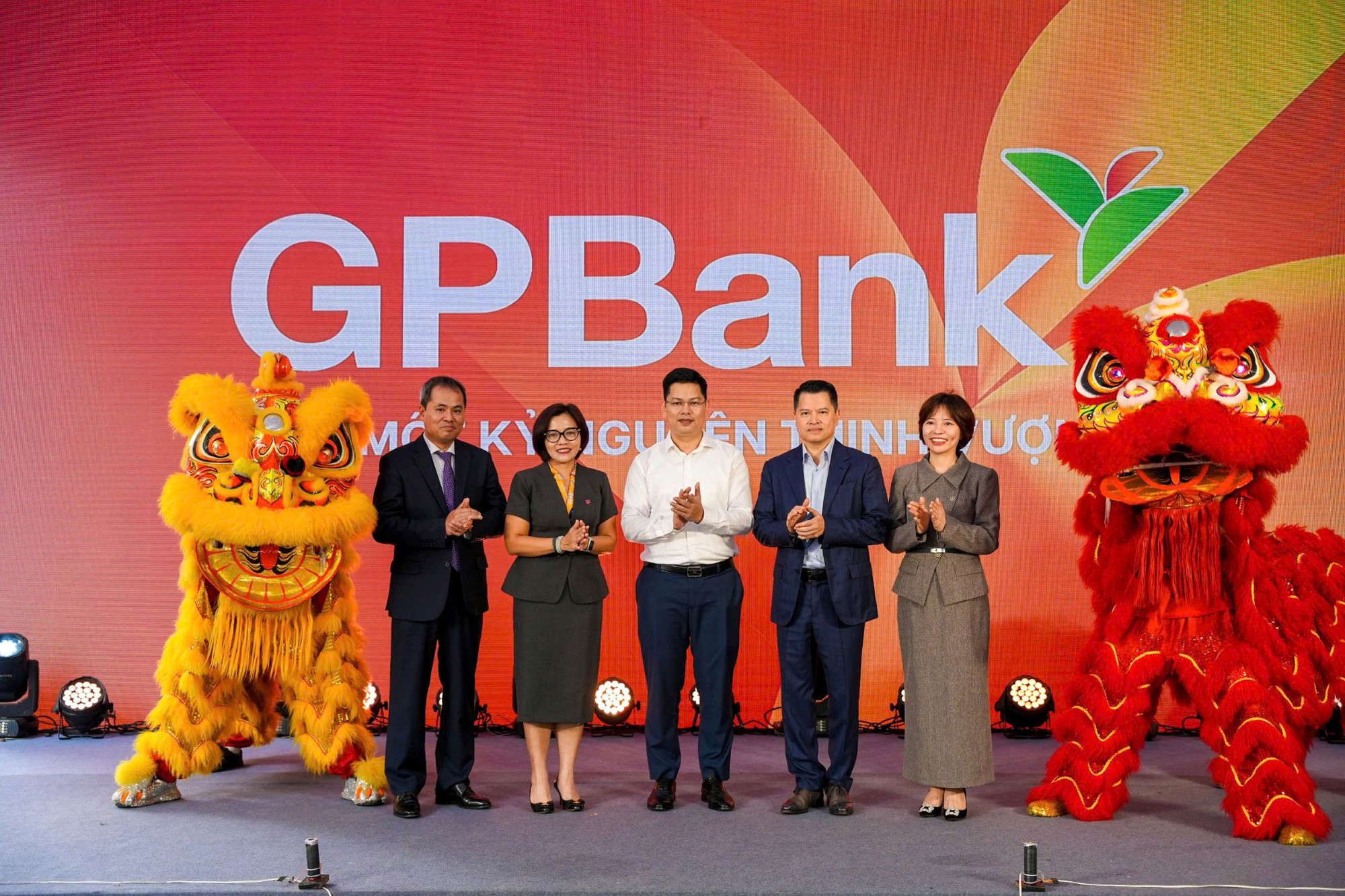 GPBank đổi tên, mở “kỷ nguyên thịnh vượng” cùng VPBank- Ảnh 3. GPBank đổi tên, mở “kỷ nguyên thịnh vượng” cùng VPBank- Ảnh 3.
