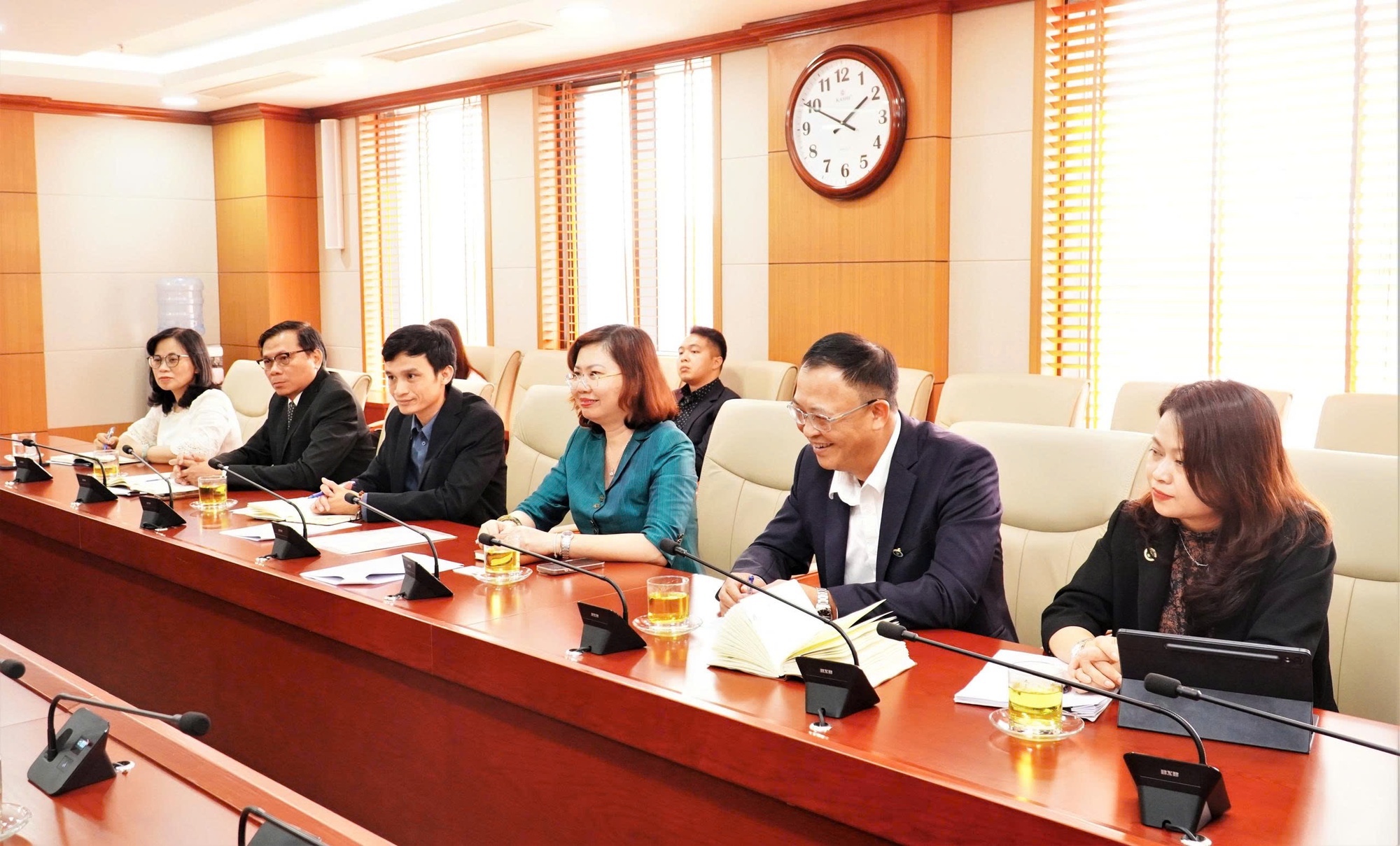 Thị trường chứng khoán Việt Nam nâng hạng: Nasdaq khẳng định sẵn sàng đồng hành- Ảnh 1. Thị trường chứng khoán Việt Nam nâng hạng: Nasdaq khẳng định sẵn sàng đồng hành- Ảnh 1.