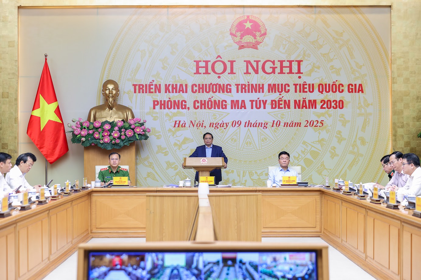 Thủ tướng: Tuyên chiến không khoan nhượng và tạo phong trào, xu thế của toàn dân để đẩy lùi tội phạm ma túy- Ảnh 2.