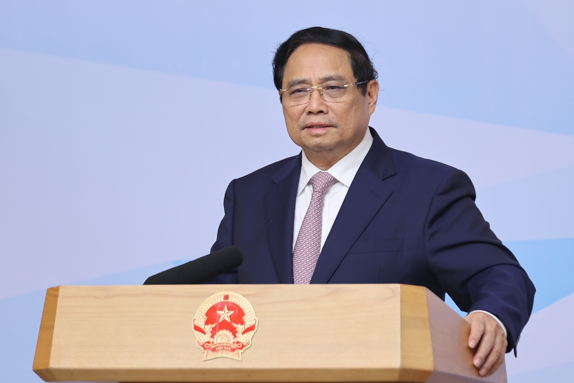 Thủ tướng: Đưa Trung tâm tài chính quốc tế tại Việt Nam hoạt động ngay trong tháng 11- Ảnh 1.