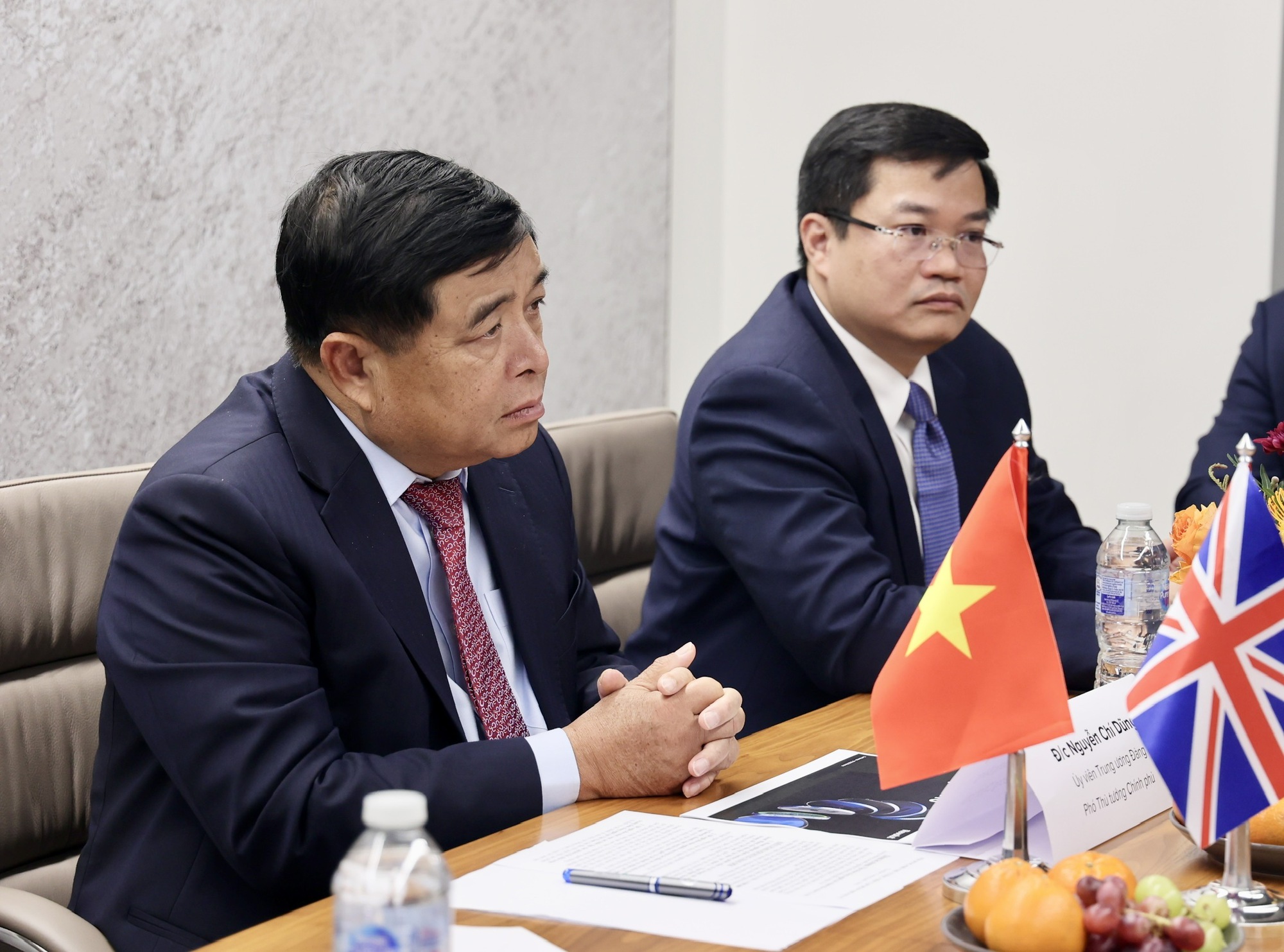 Tăng cường hợp tác với doanh nghiệp Anh về fintech, xác thực danh tính sinh trắc học và thiết kế công trình- Ảnh 2.