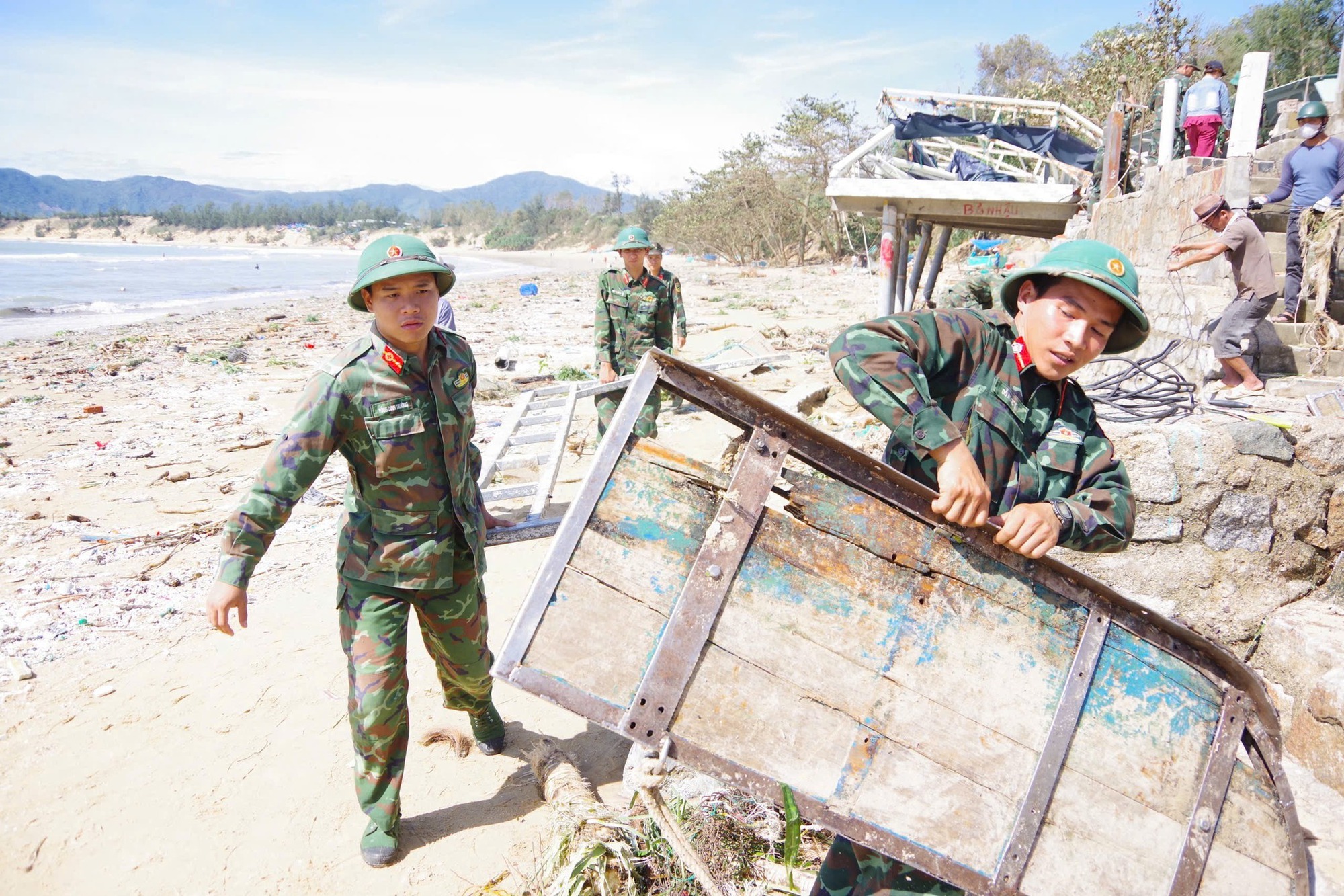 Gia Lai công bố tình huống khẩn cấp về thiên tai tại 65 xã, phường- Ảnh 1.