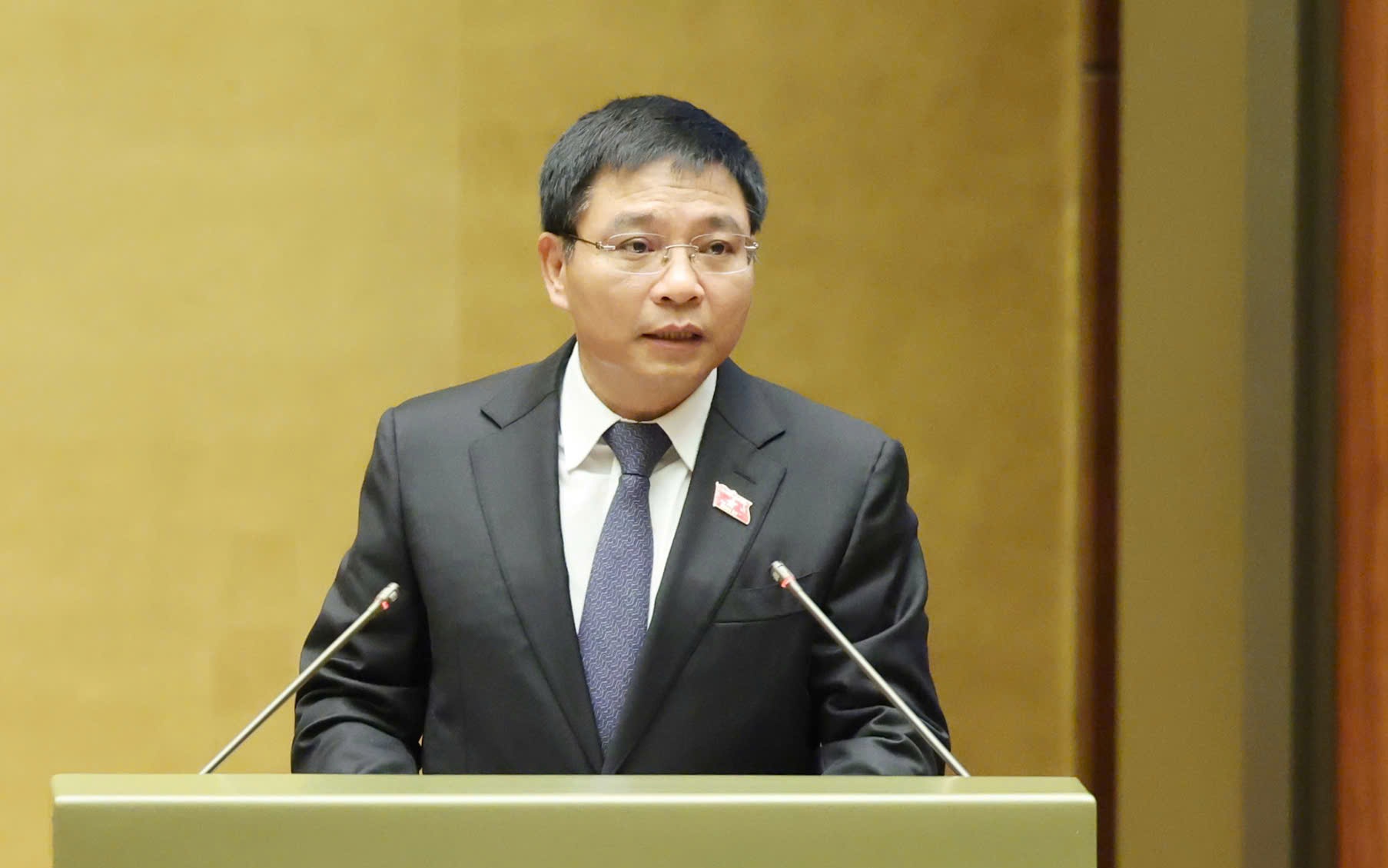 Tháo gỡ khó khăn, cắt giảm và đơn giản hóa thủ tục trong đầu tư, kinh doanh