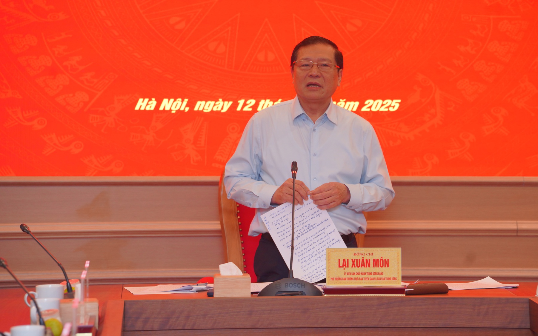 Khẩn trương chuẩn bị cho Trung tâm Báo chí phục vụ Đại hội XIV của Đảng