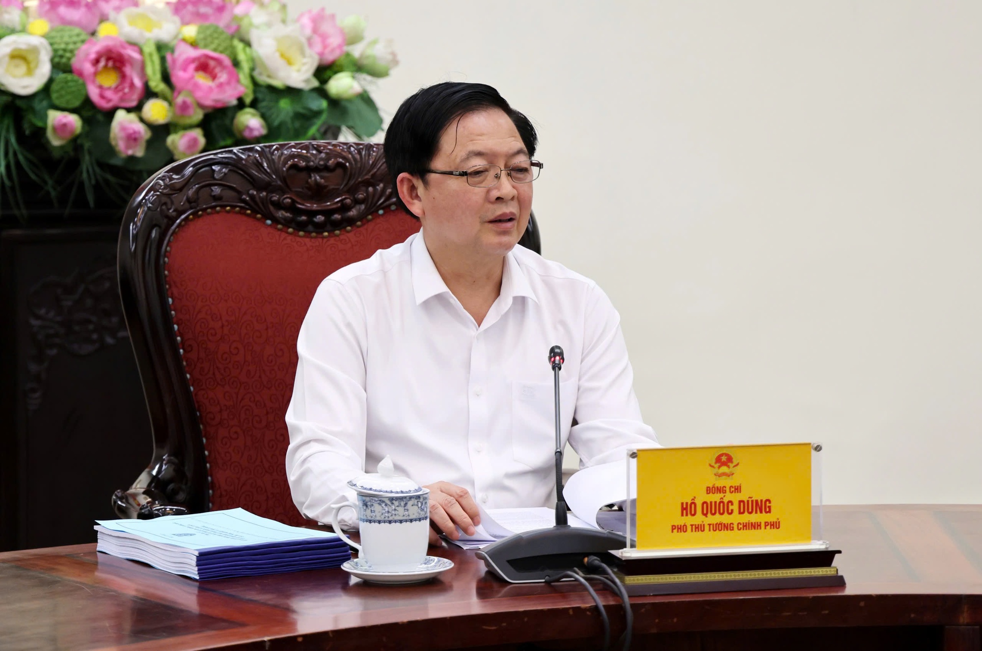 Phó Thủ tướng Hồ Quốc Dũng yêu cầu không để điểm nghẽn thể chế kéo dài sang năm 2026- Ảnh 1.