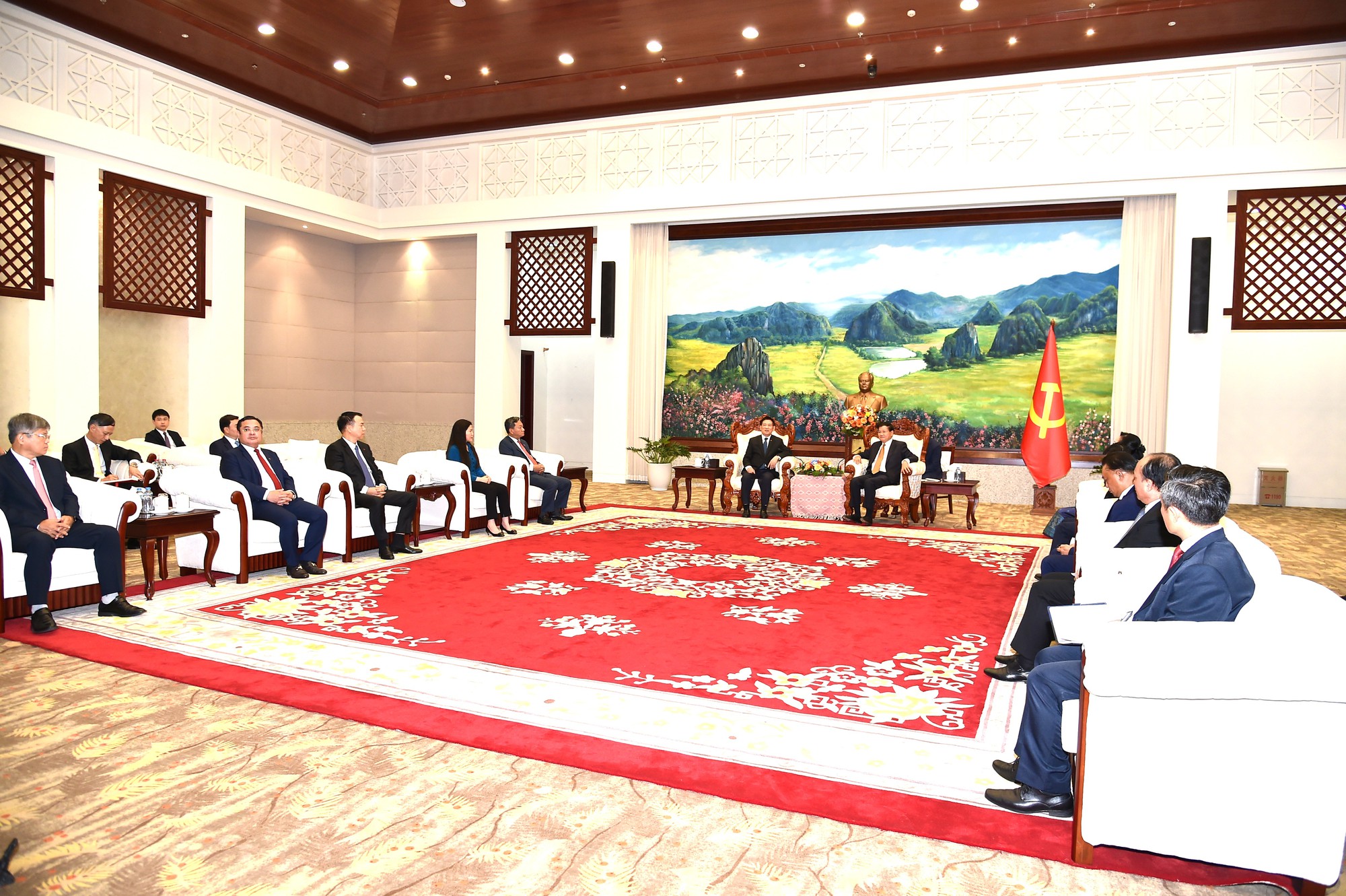 Phó Thủ tướng Chính phủ Hồ Đức Phớc thăm và làm việc tại Lào- Ảnh 3.