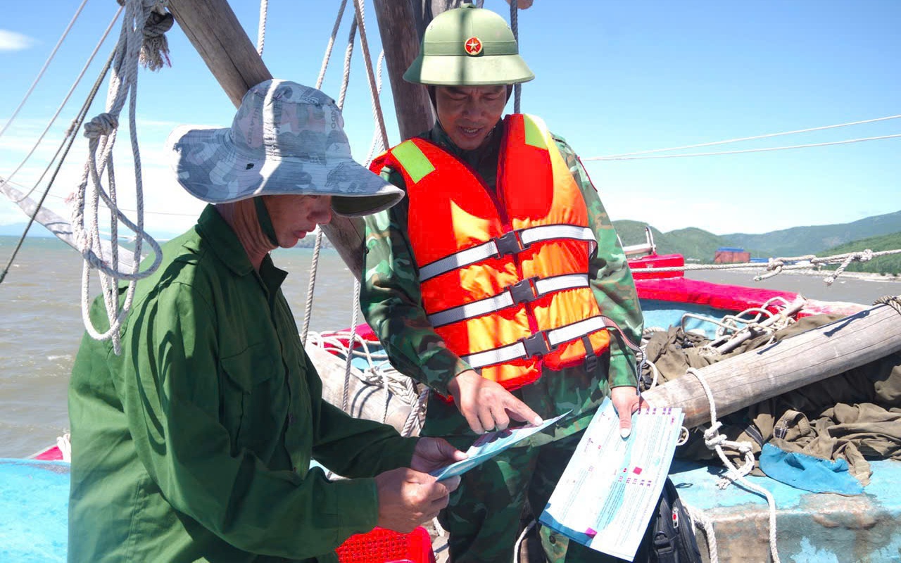 Quảng Trị: Niêm phong tàu cá không đủ điều kiện hoạt động