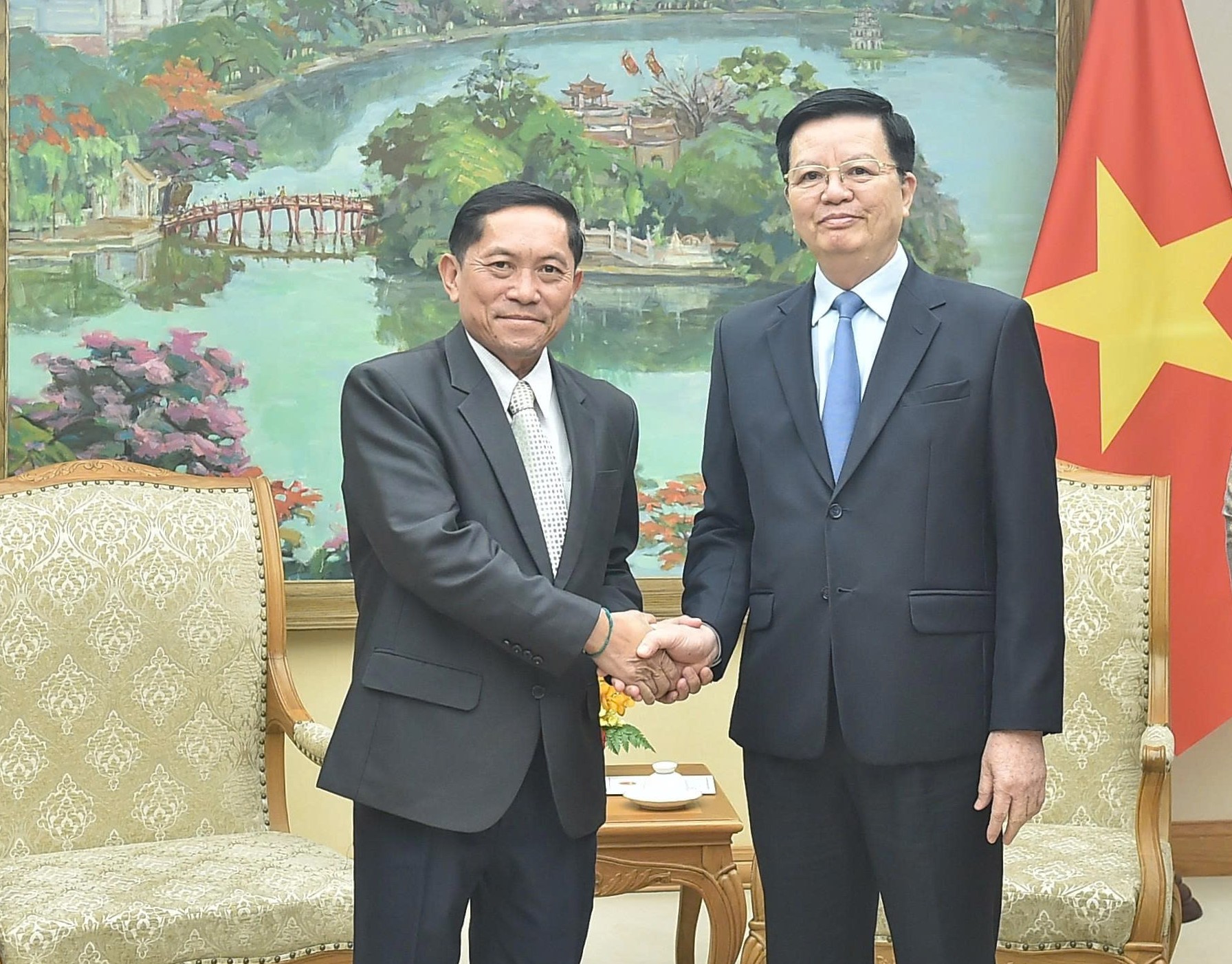 Phó Thủ tướng Mai Văn Chính tiếp Tổng Giám đốc Thông tấn xã Pathet Lào- Ảnh 1.