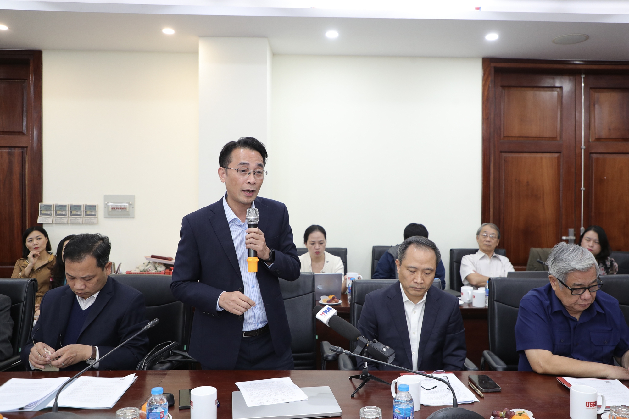 Nhiều hiến kế tâm huyết góp phần hoàn thiện Dự thảo Văn kiện Đại hội XIV của Đảng- Ảnh 3.