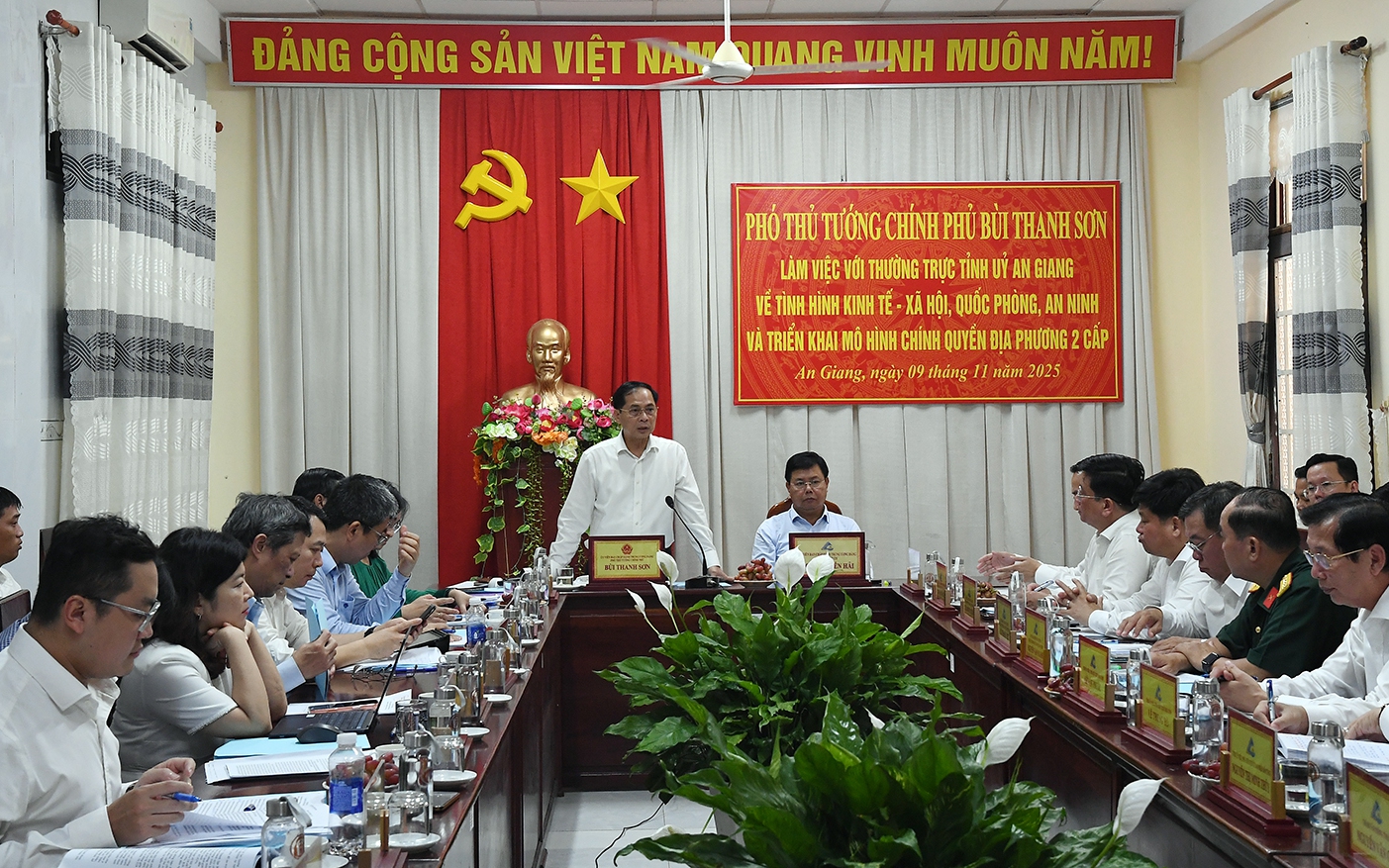 An Giang quyết liệt các giải pháp thúc đẩy tăng trưởng kinh tế, bảo đảm mục tiêu 8,5% năm 2025