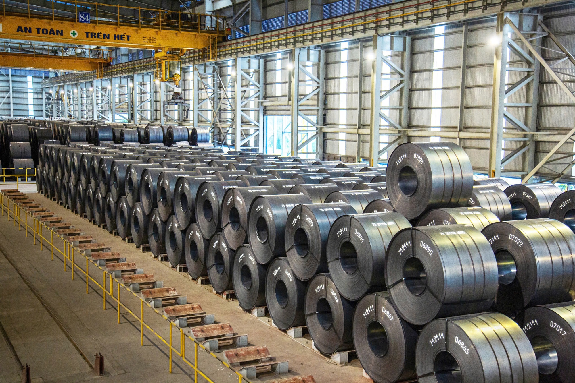 Hòa Phát - Doanh nghiệp sản xuất duy nhất lọt TOP 10 Doanh nghiệp lớn nhất Việt Nam- Ảnh 1. Hòa Phát - Doanh nghiệp sản xuất duy nhất lọt TOP 10 Doanh nghiệp lớn nhất Việt Nam- Ảnh 1.