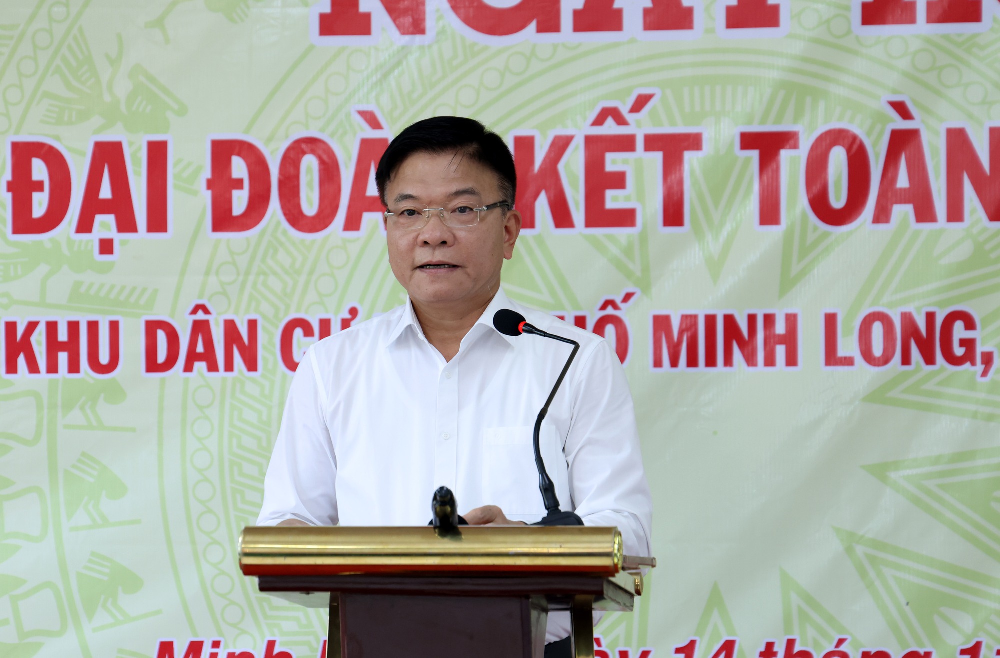 Phó Thủ tướng Lê Thành Long dự Ngày hội Đại đoàn kết toàn dân tộc tại An Giang- Ảnh 2. Phó Thủ tướng Lê Thành Long dự Ngày hội Đại đoàn kết toàn dân tộc tại An Giang- Ảnh 2.