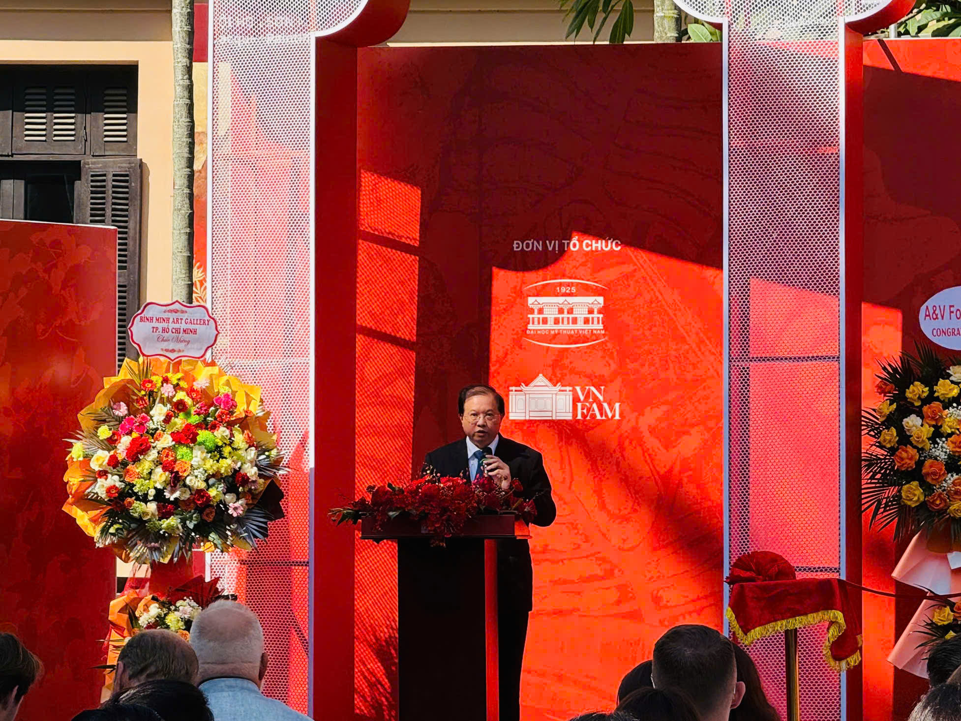 150 tác phẩm tranh, tượng, phù điêu tại Triển lãm ‘100 năm Mỹ thuật hiện đại’- Ảnh 1.