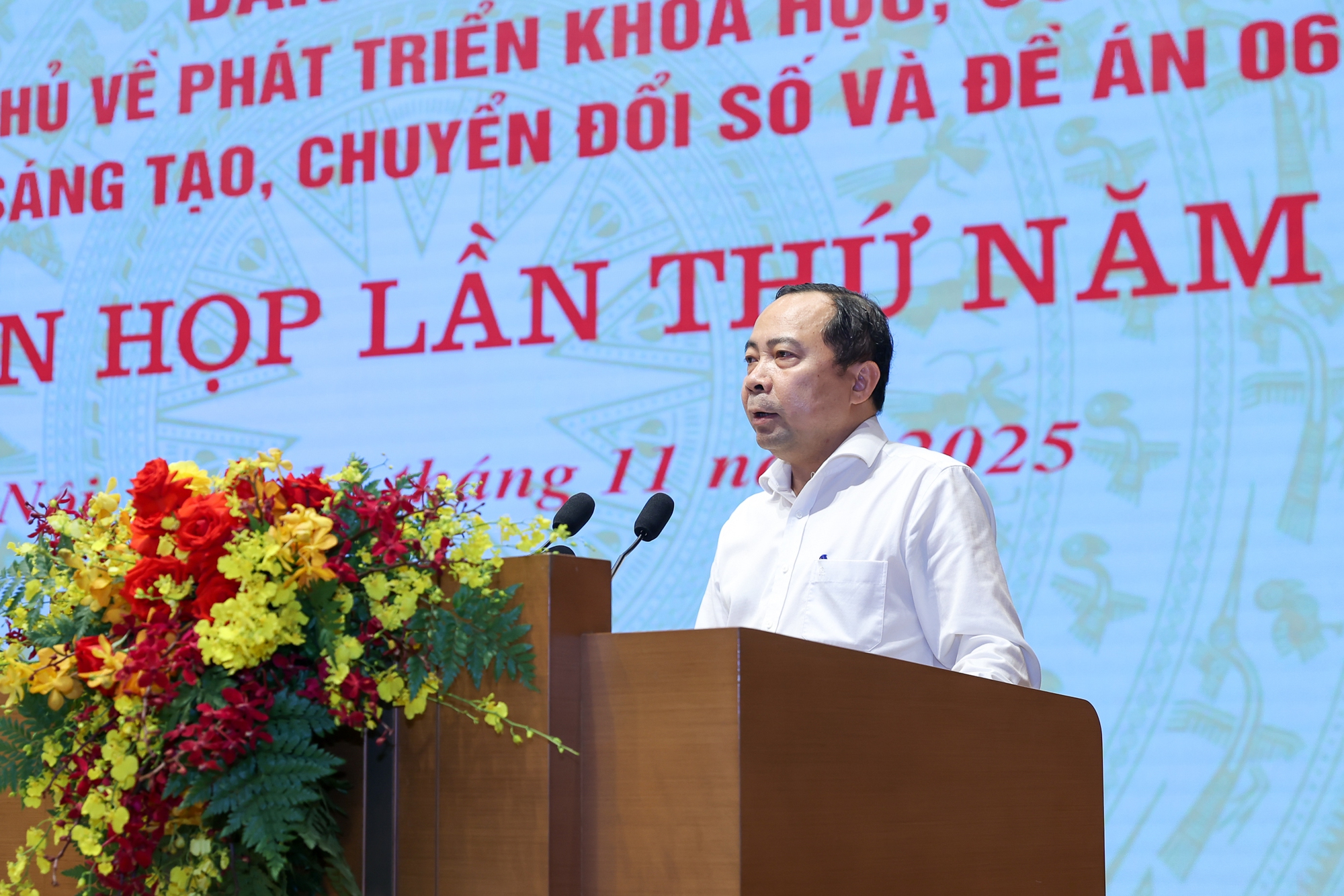 Thực hiện Nghị quyết 57: Doanh nghiệp công nghệ số, hạ tầng 5G tăng tốc- Ảnh 1.