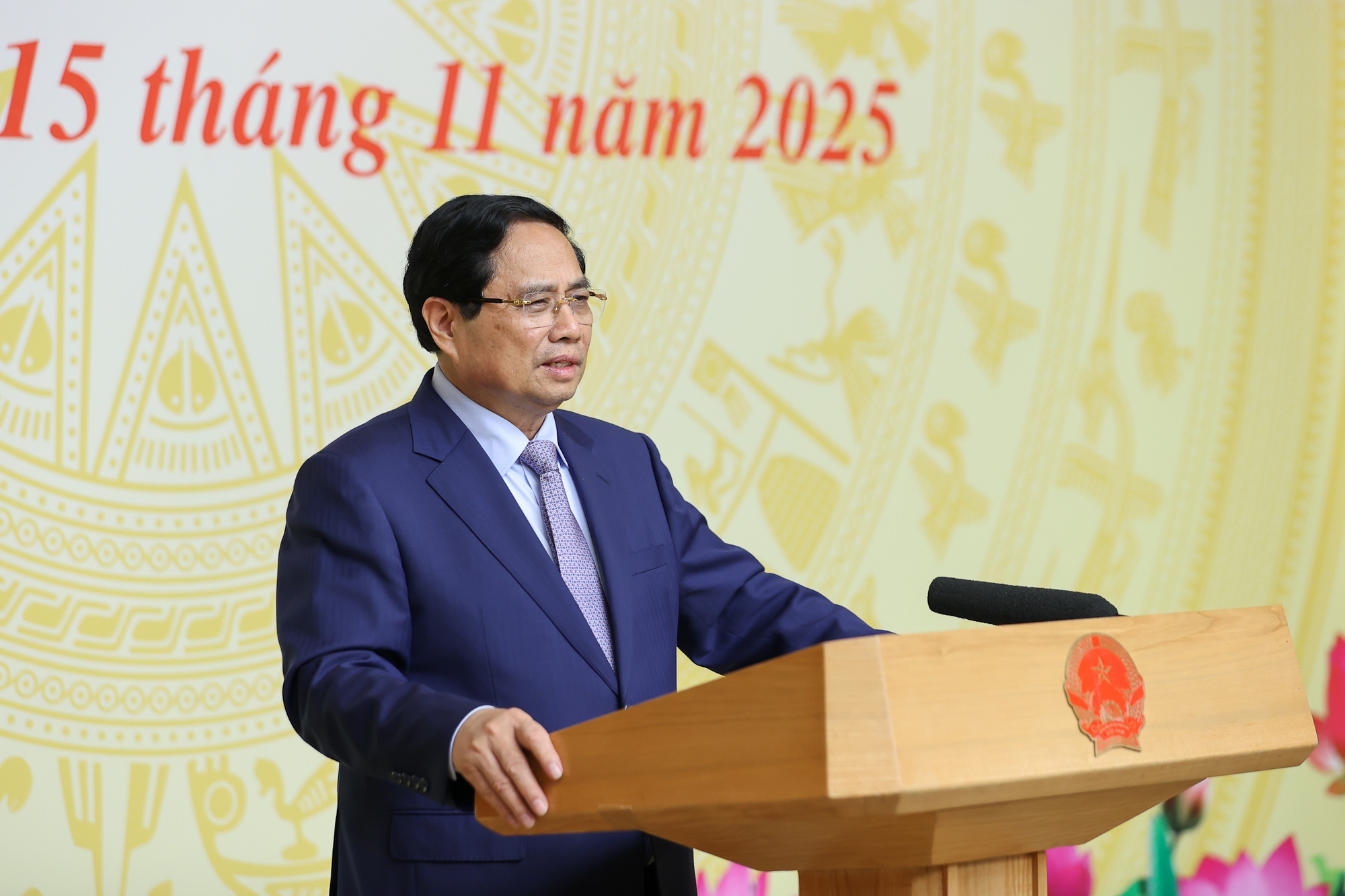 Thủ tướng: Đầu tư cho con người là đầu tư quan trọng nhất- Ảnh 3. Thủ tướng: Đầu tư cho con người là đầu tư quan trọng nhất- Ảnh 3.