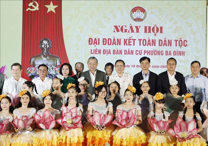 Tổng Bí thư Tô Lâm dự Ngày hội Đại đoàn kết dân tộc tại phường Ba Đình, Hà Nội